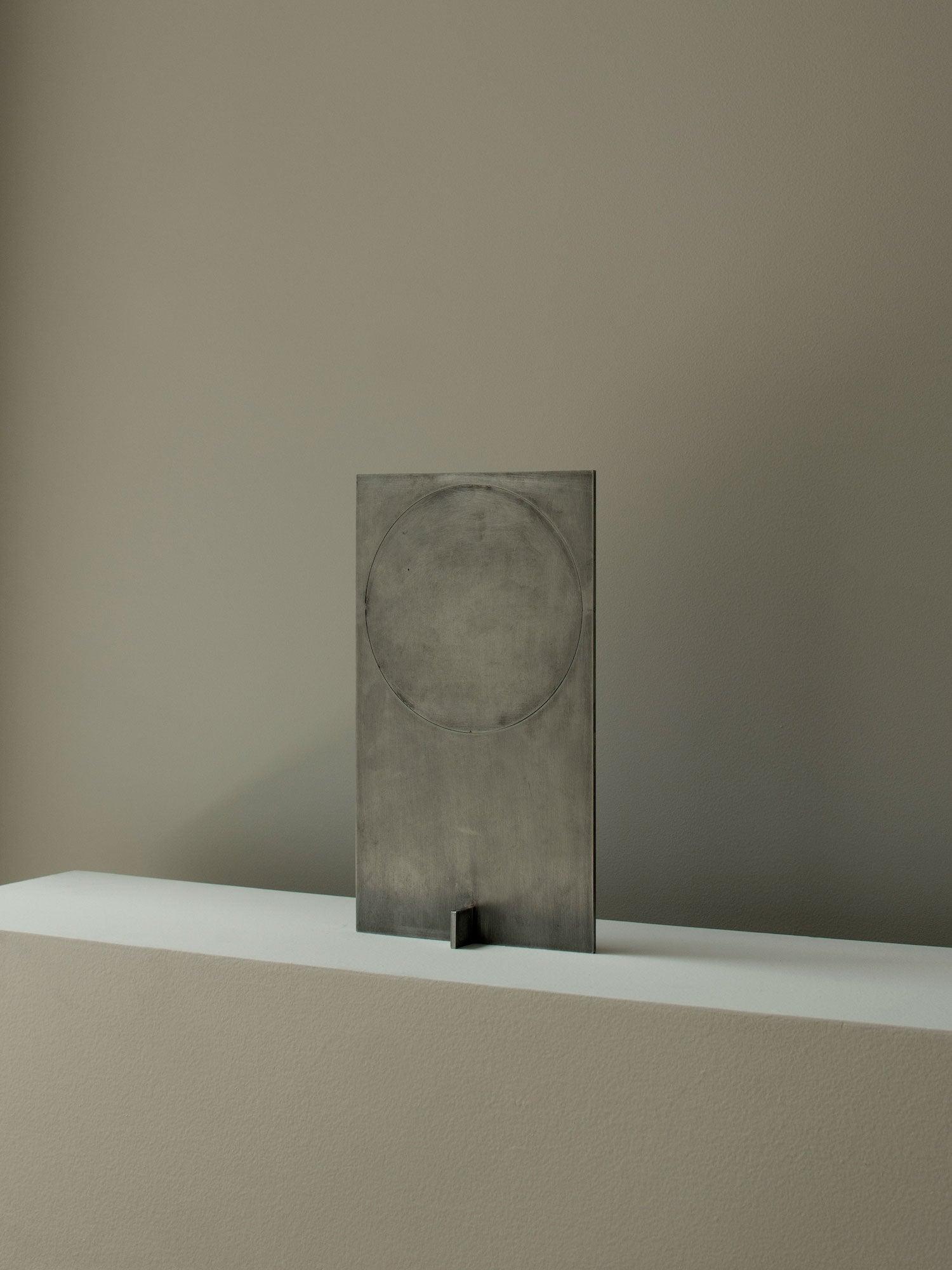 Sixor Steel Futuristic Table Lamp-Neutral Decor