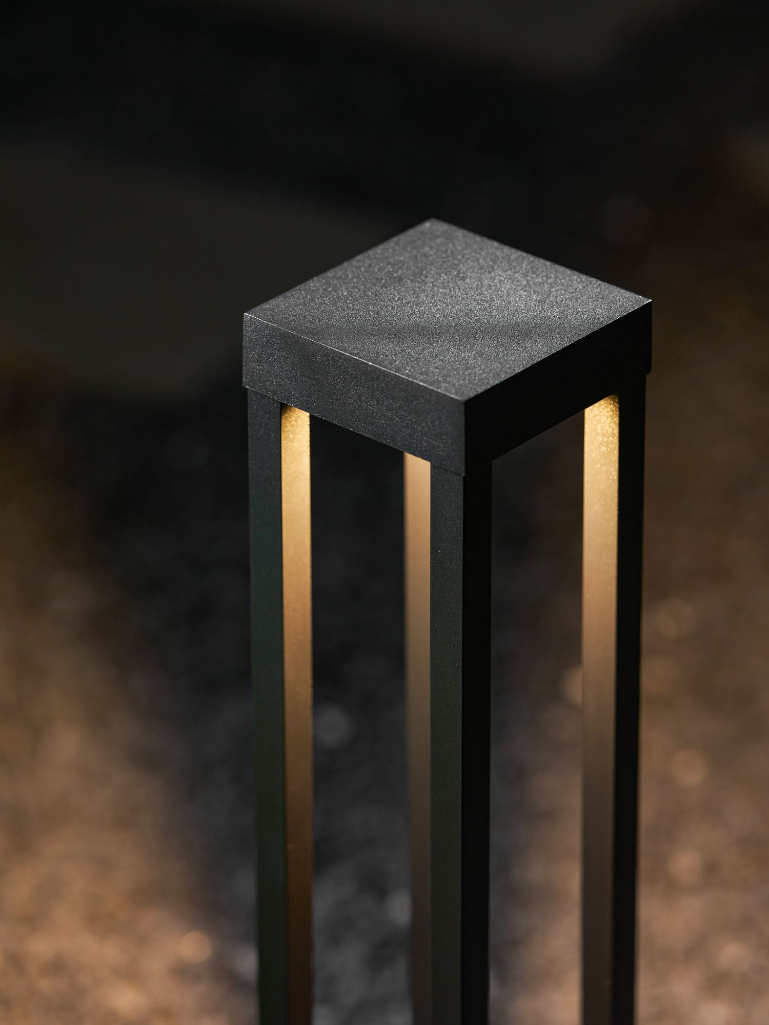 Varnys Post Outdoor Light-Neutral Decor