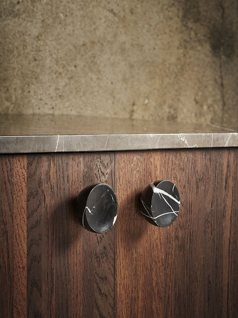 Obsidian Core Marble Pull Handle-Neutral Decor