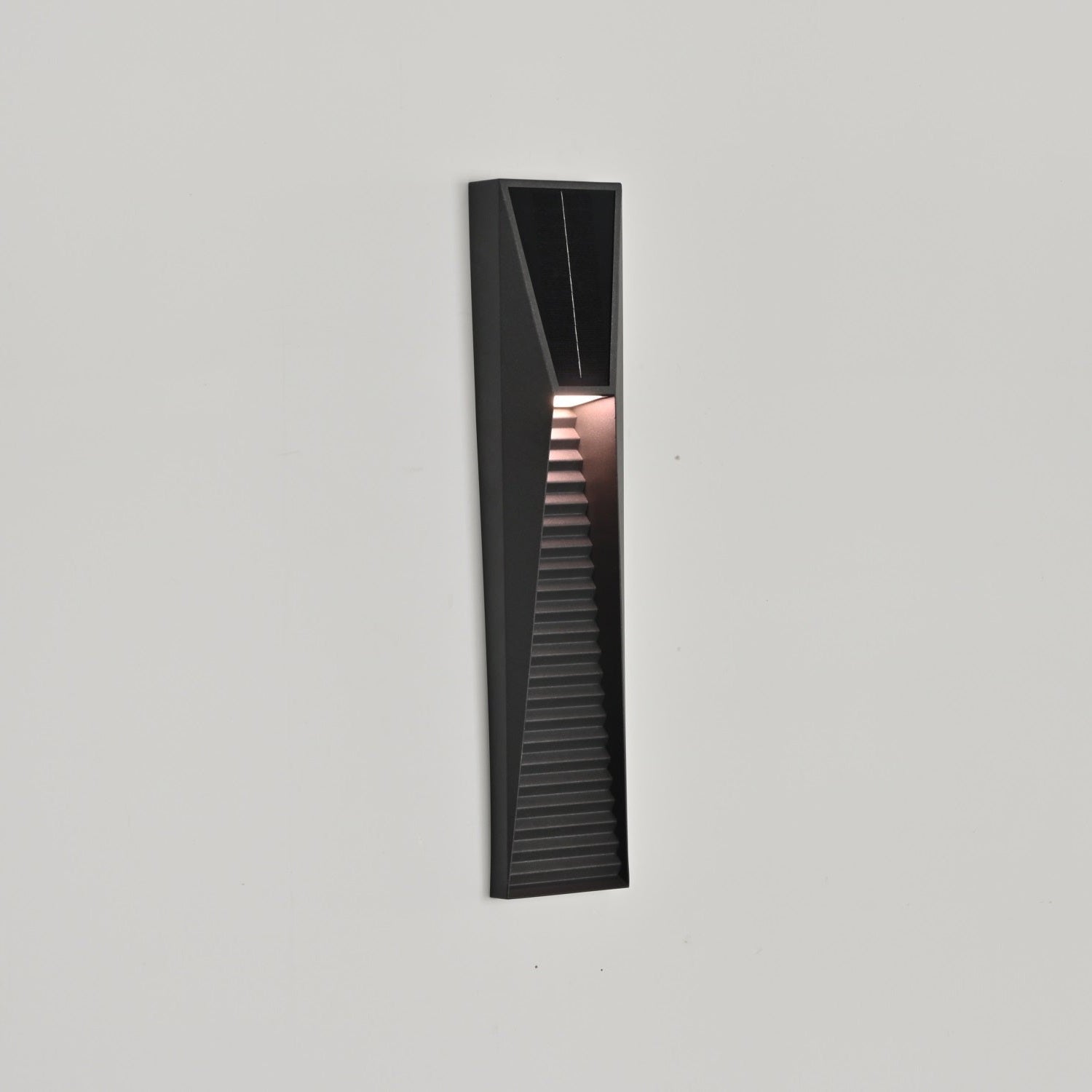 Luca Minimalist Outdoor Light-Neutral Decor