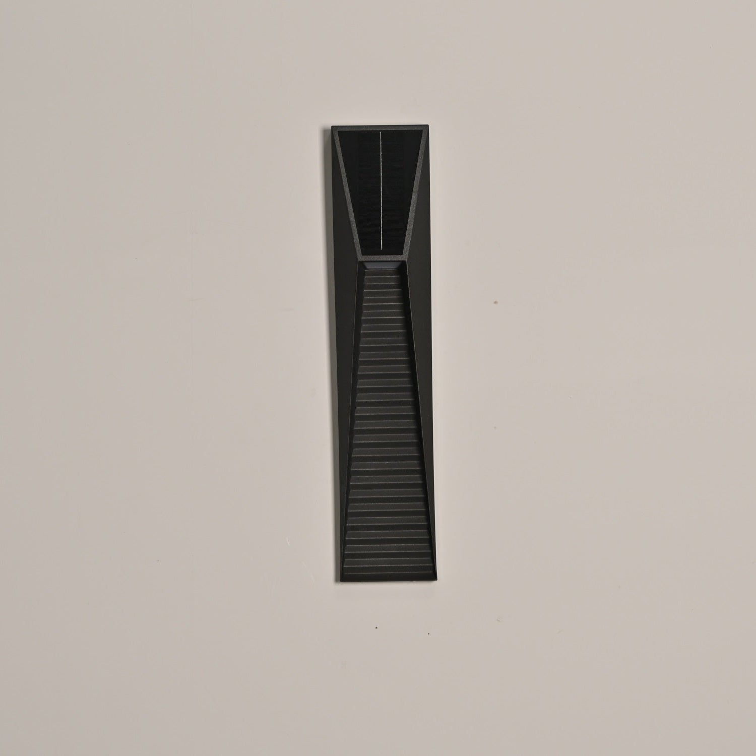 Luca Minimalist Outdoor Light-Neutral Decor