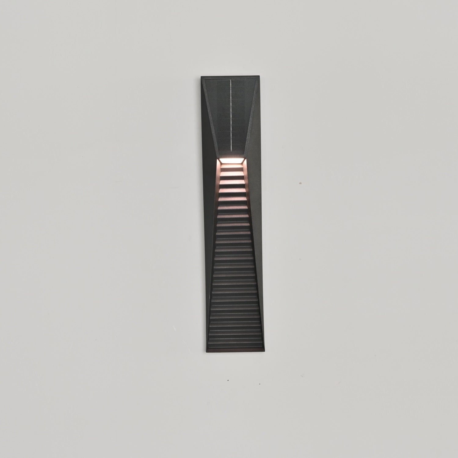 Luca Minimalist Outdoor Light-Neutral Decor