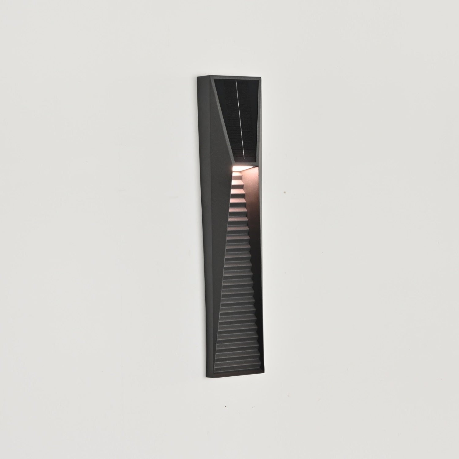 Luca Minimalist Outdoor Light-Neutral Decor