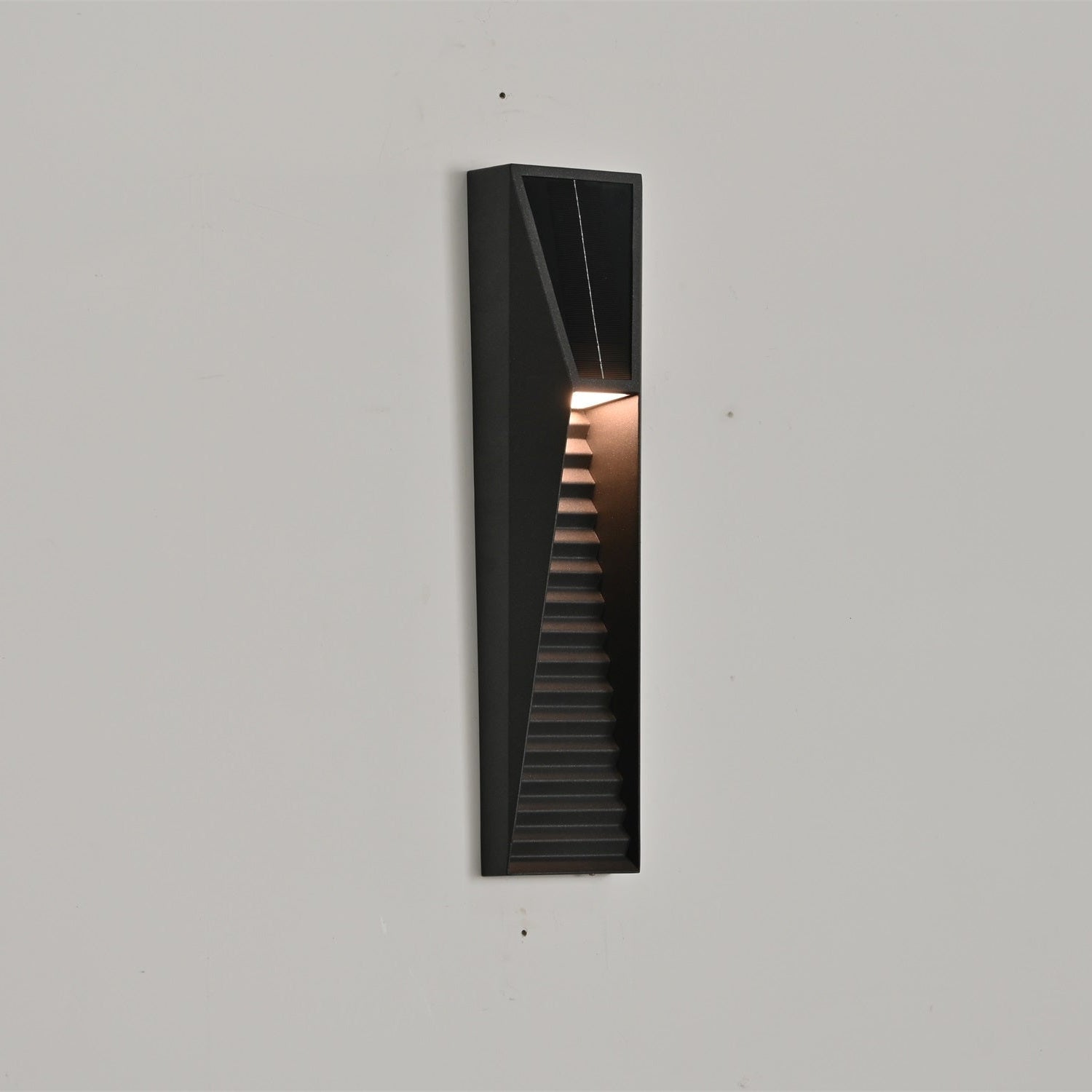 Luca Minimalist Outdoor Light-Neutral Decor