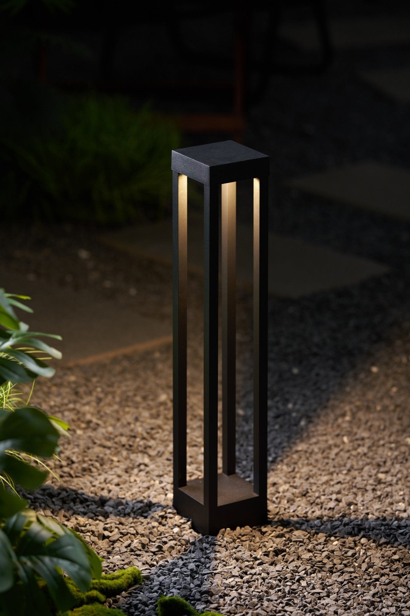 Varnys Post Outdoor Light-Neutral Decor