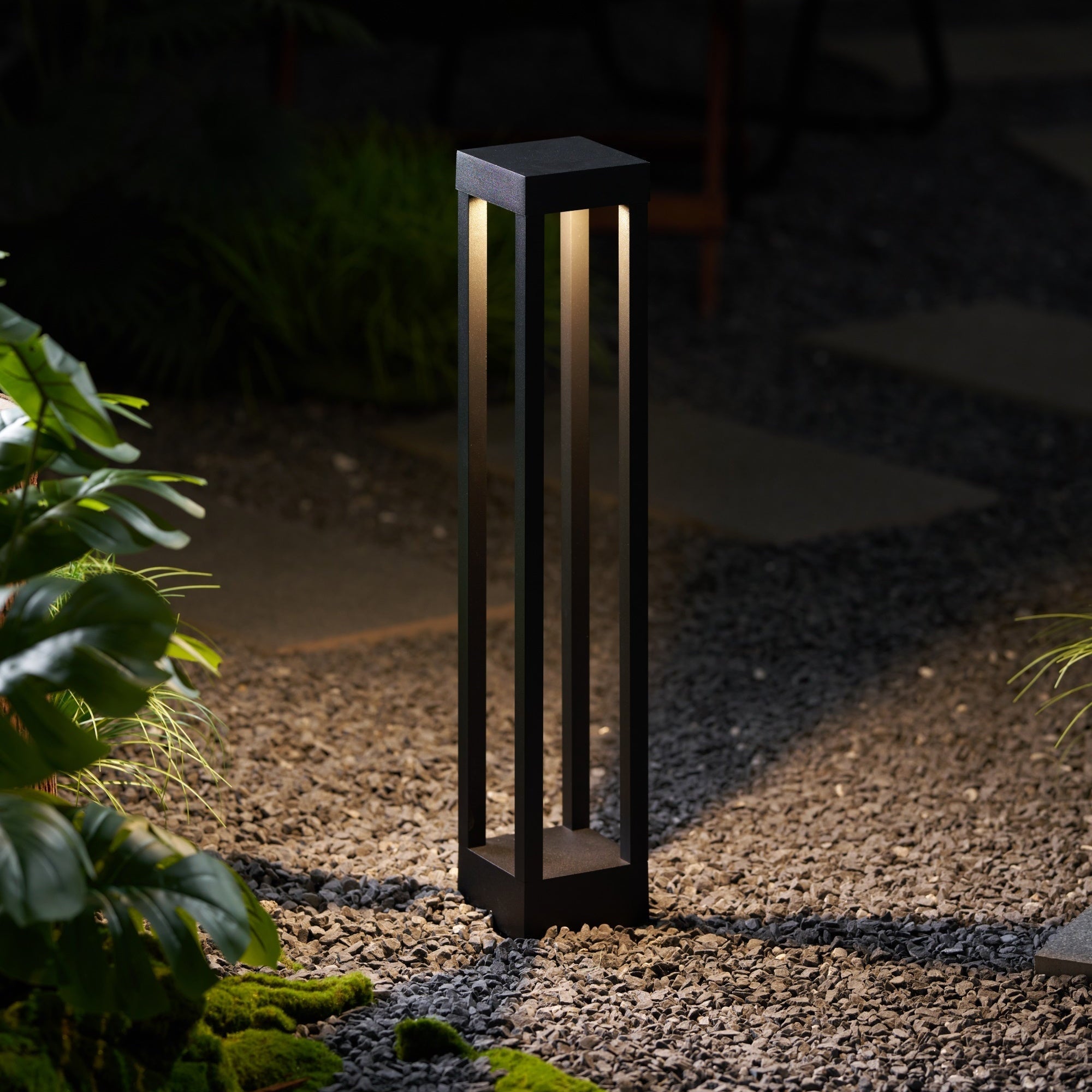 Varnys Post Outdoor Light-Neutral Decor