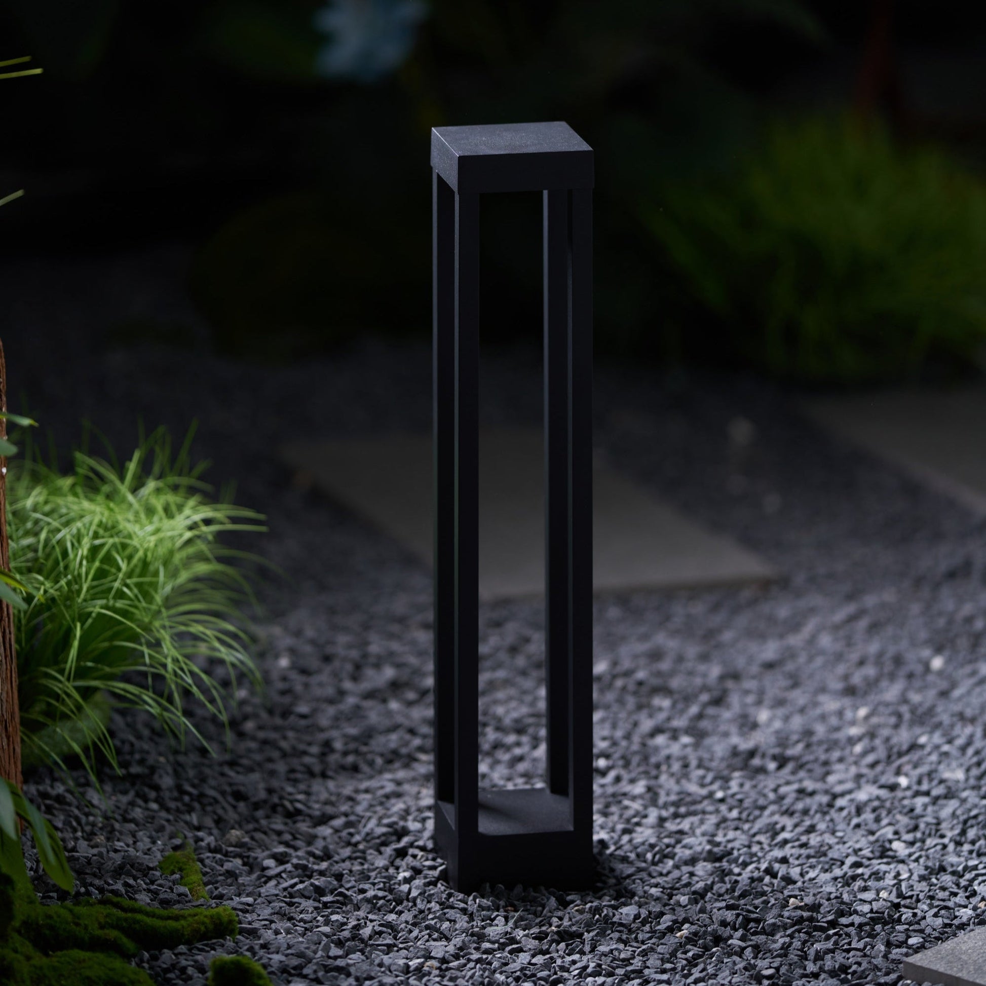 Varnys Post Outdoor Light-Neutral Decor