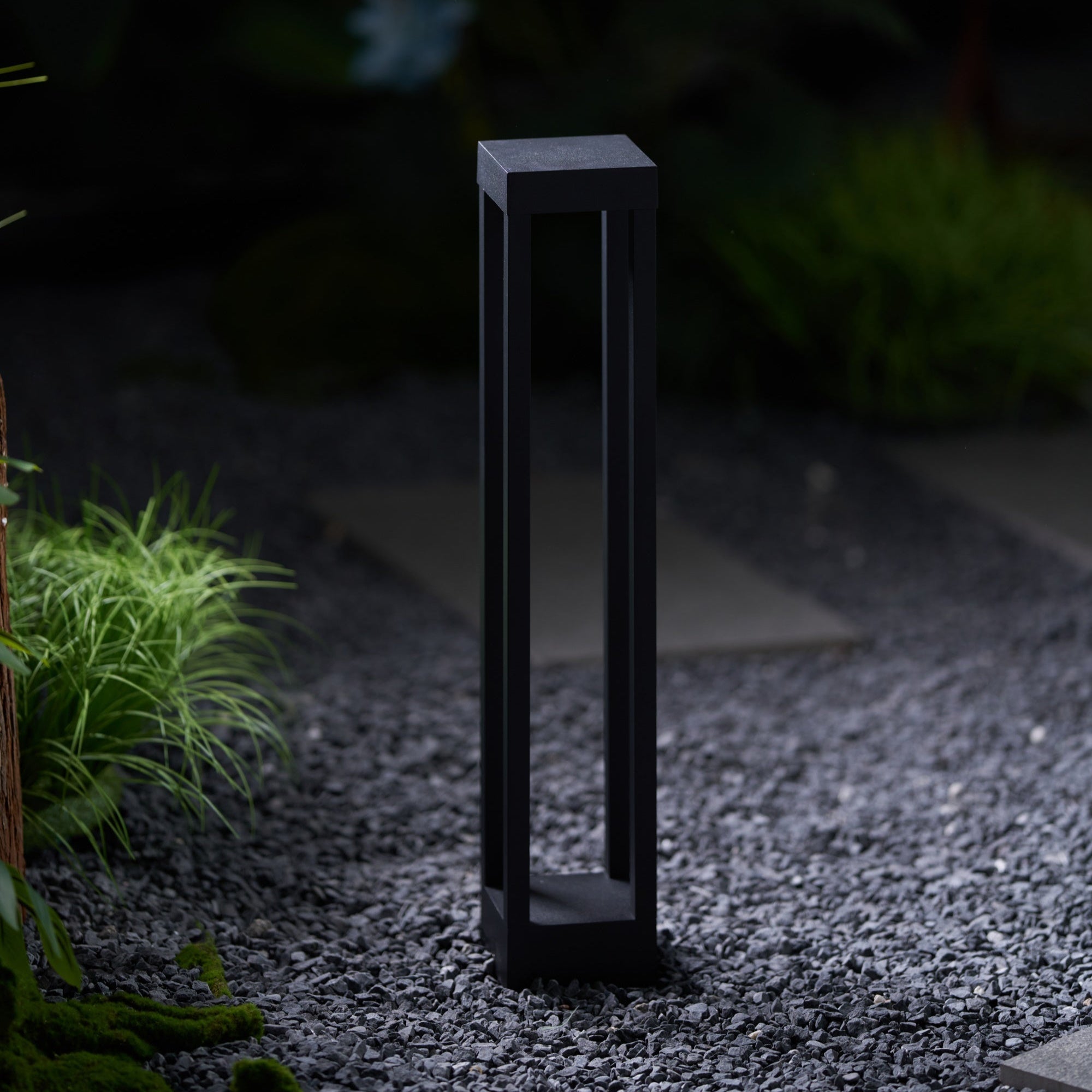 Varnys Post Outdoor Light-Neutral Decor