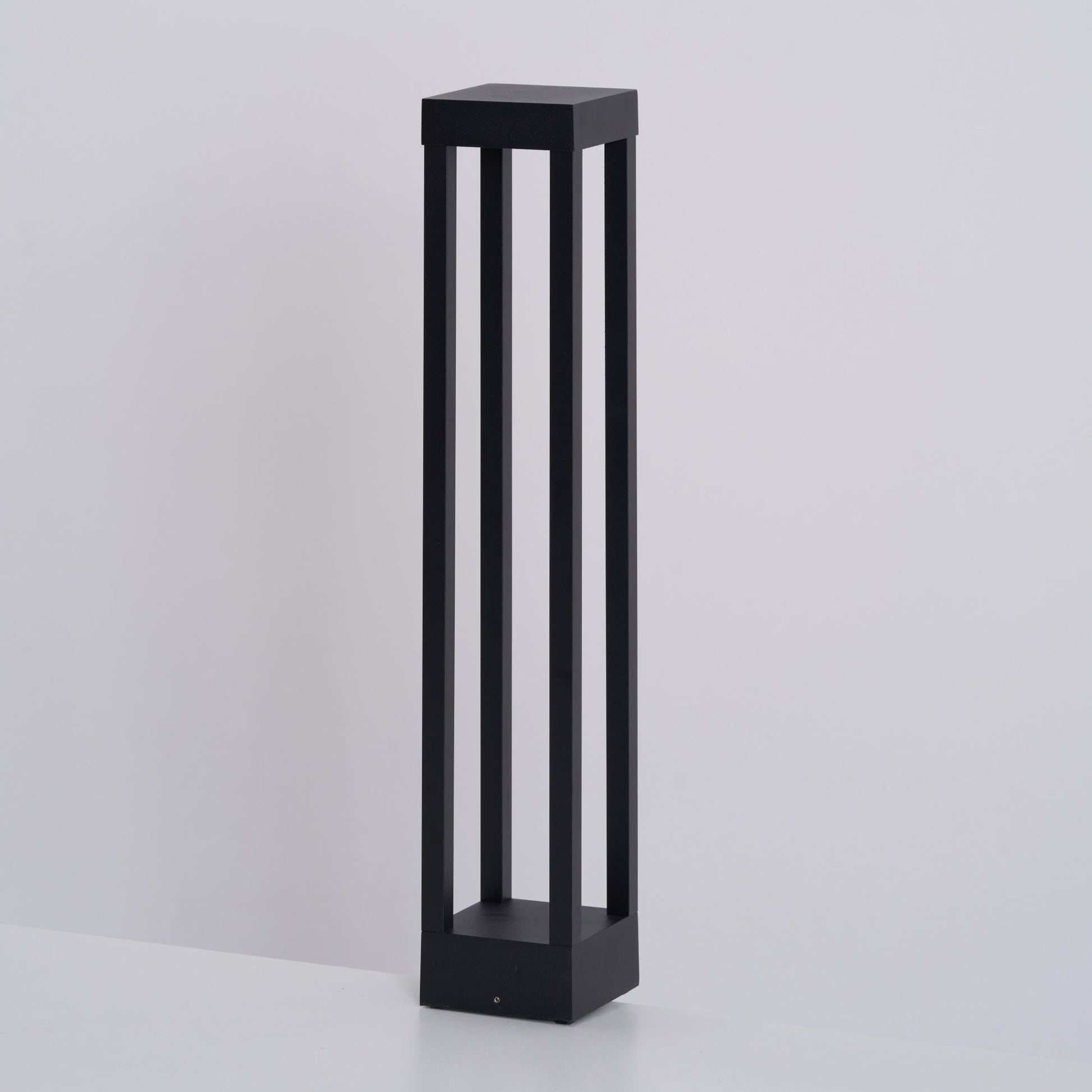 Varnys Post Outdoor Light-Neutral Decor