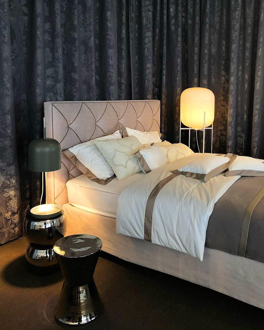 Fioris Glass Industrial Floor lamp-Neutral Decor