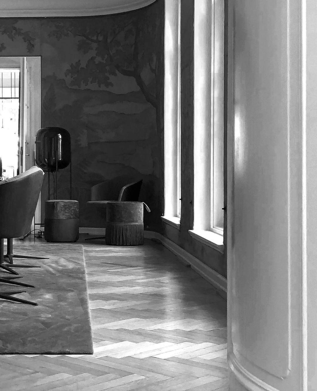 Fioris Glass Industrial Floor lamp-Neutral Decor