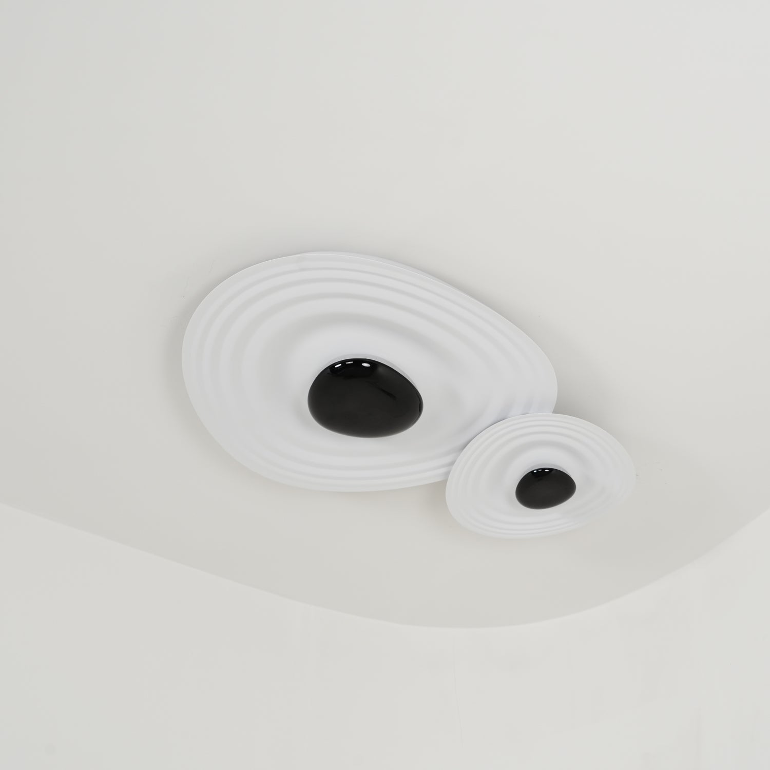 Idra Ceiling Lamp Ripple Ring Modern Sculptural-Neutral Decor
