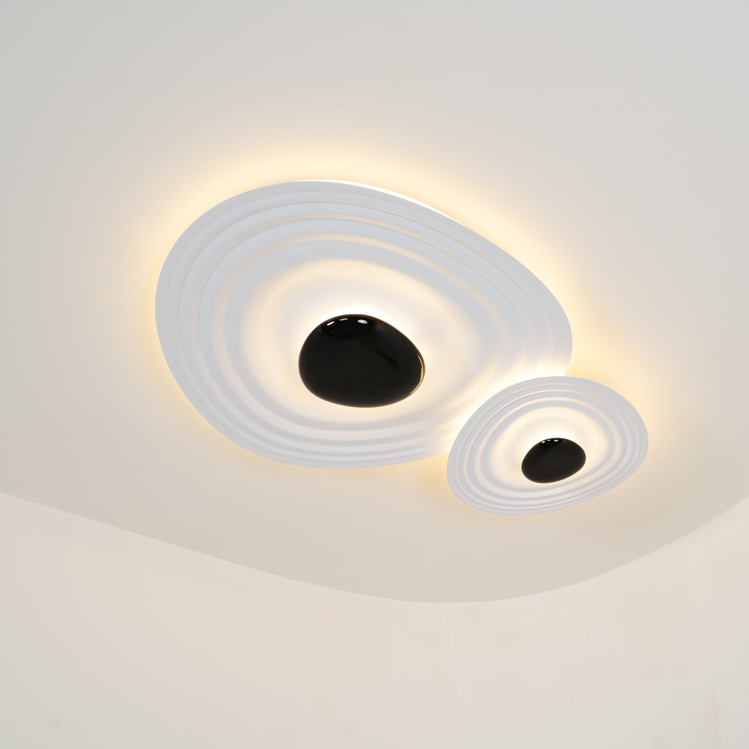 Idra Ceiling Lamp Ripple Ring Modern Sculptural-Neutral Decor