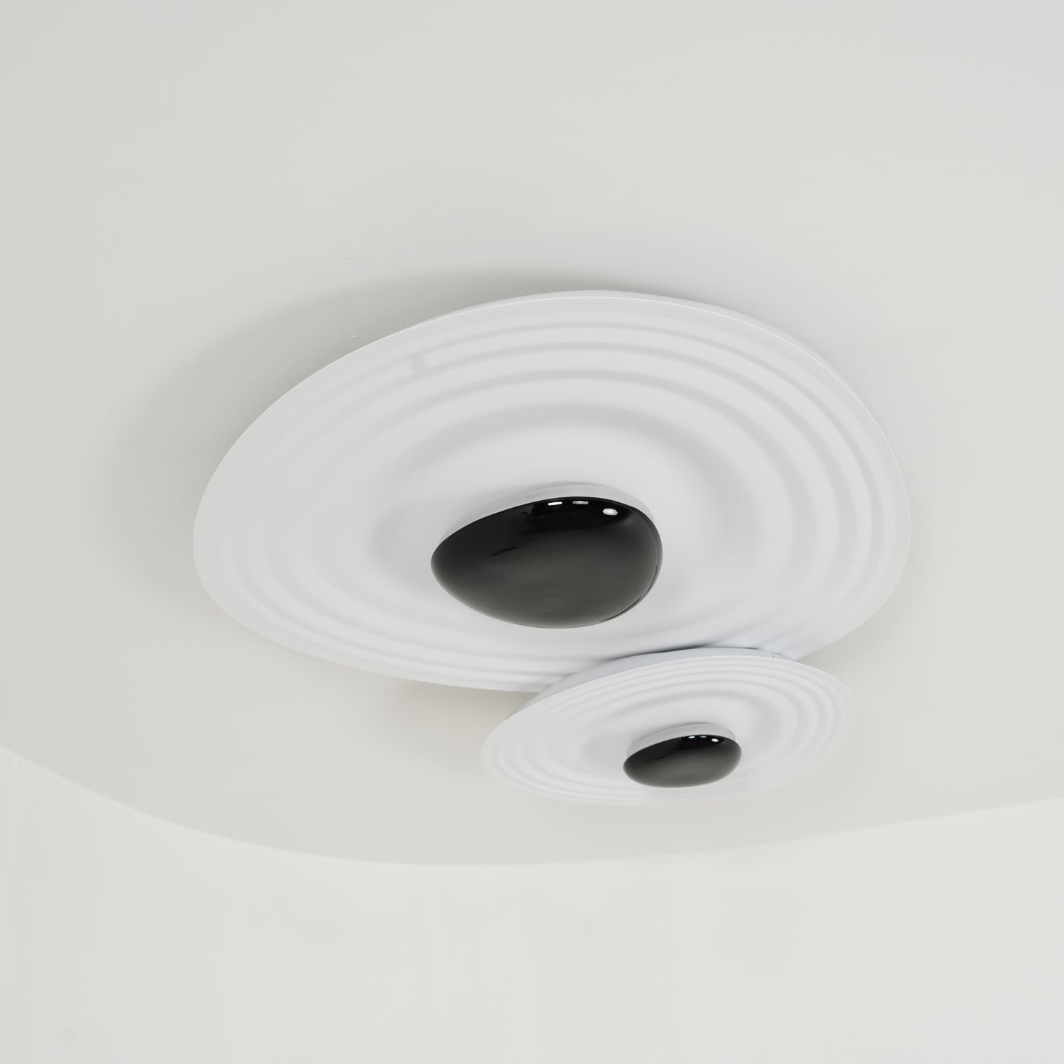 Idra Ceiling Lamp Ripple Ring Modern Sculptural-Neutral Decor