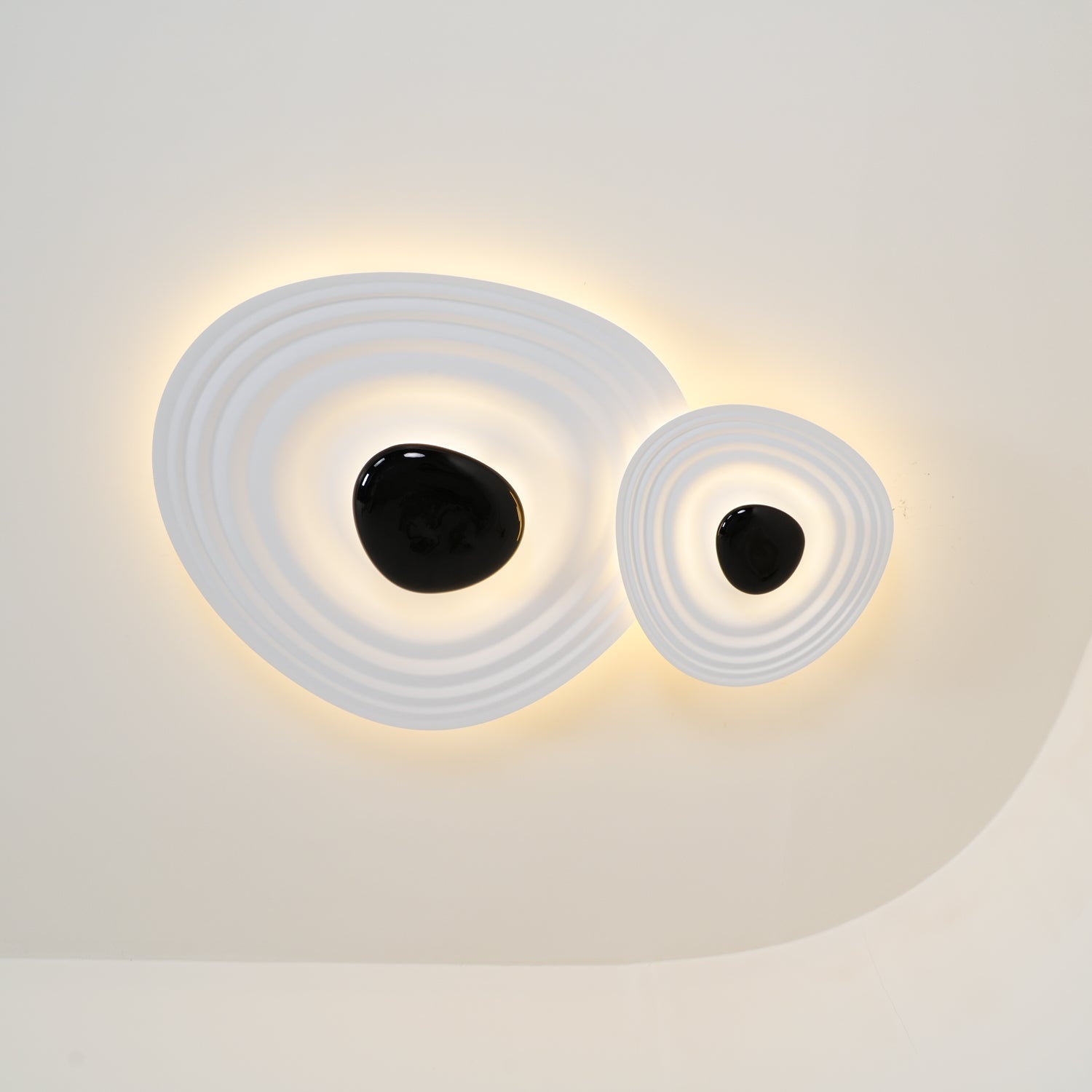 Idra Ceiling Lamp Ripple Ring Modern Sculptural-Neutral Decor