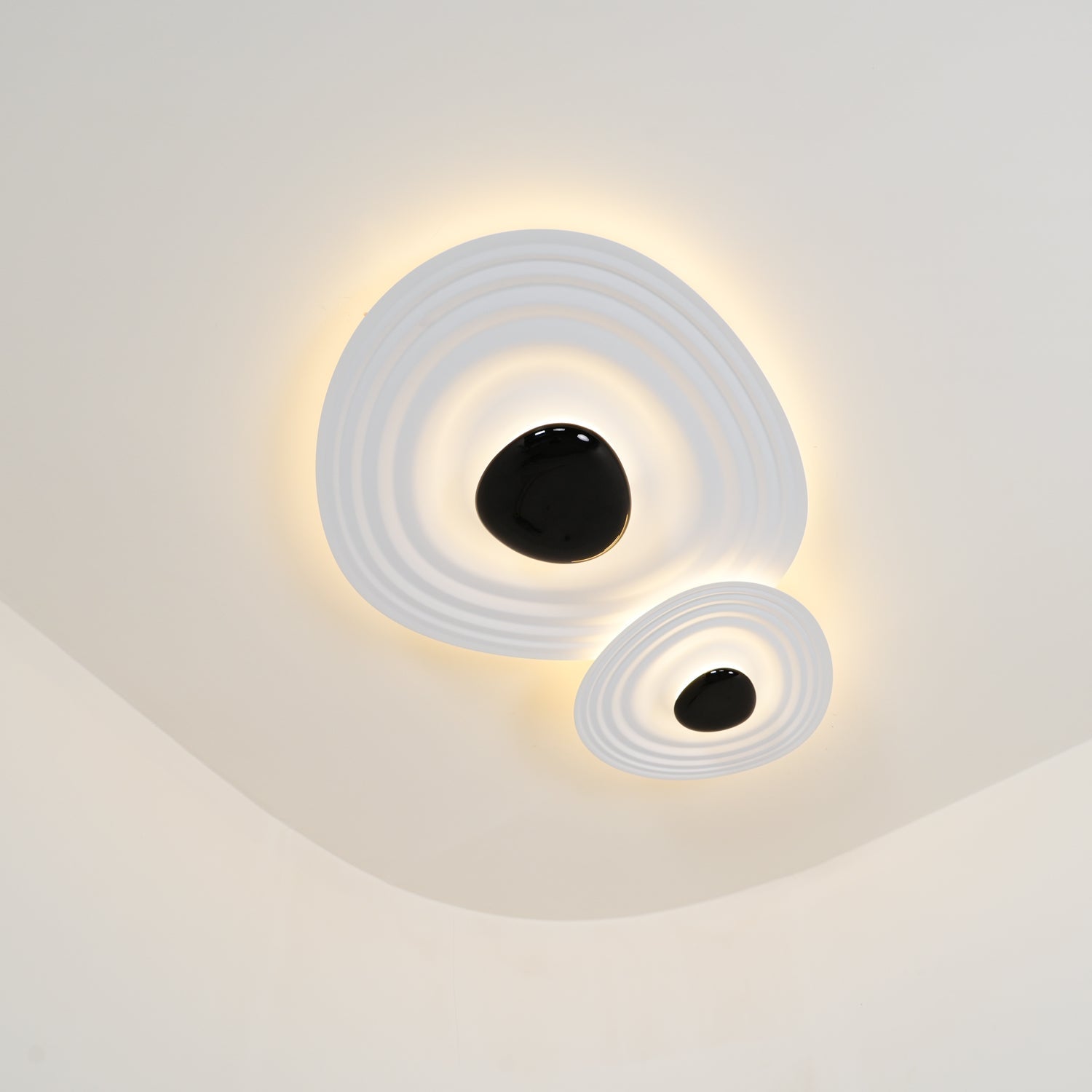 Idra Ceiling Lamp Ripple Ring Modern Sculptural-Neutral Decor