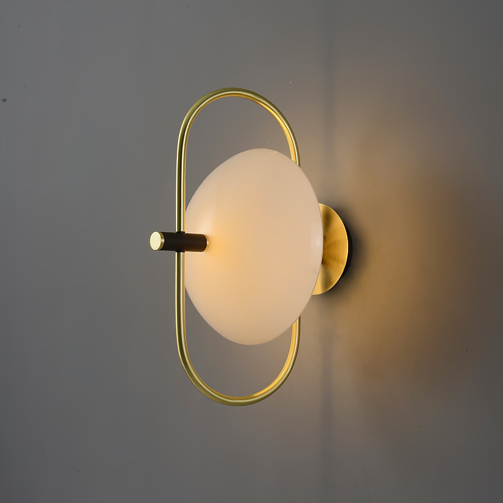Madison Minimalist Wall Lamp-Neutral Decor