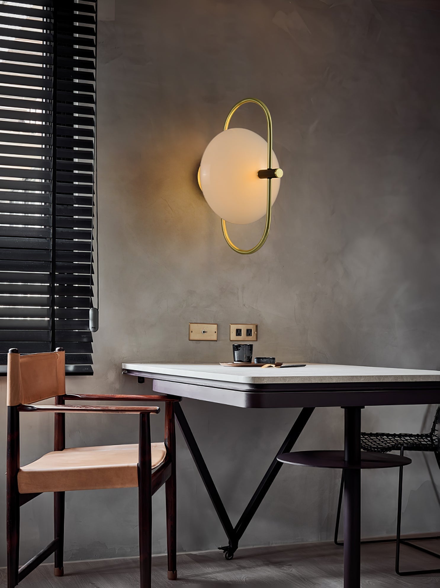 Madison Minimalist Wall Lamp-Neutral Decor