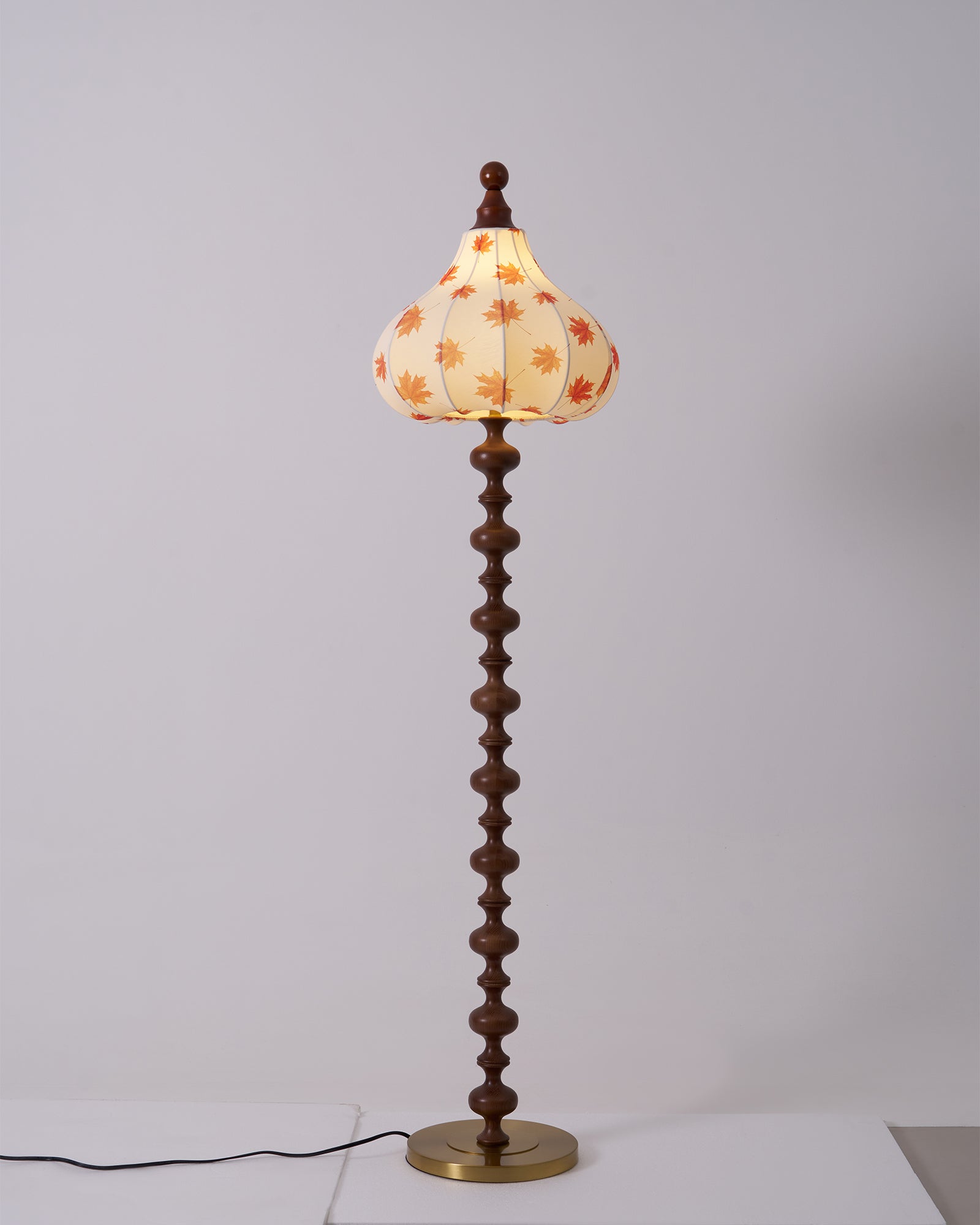 Qrathen Wood Fabric Retro Floor Lamp-Neutral Decor