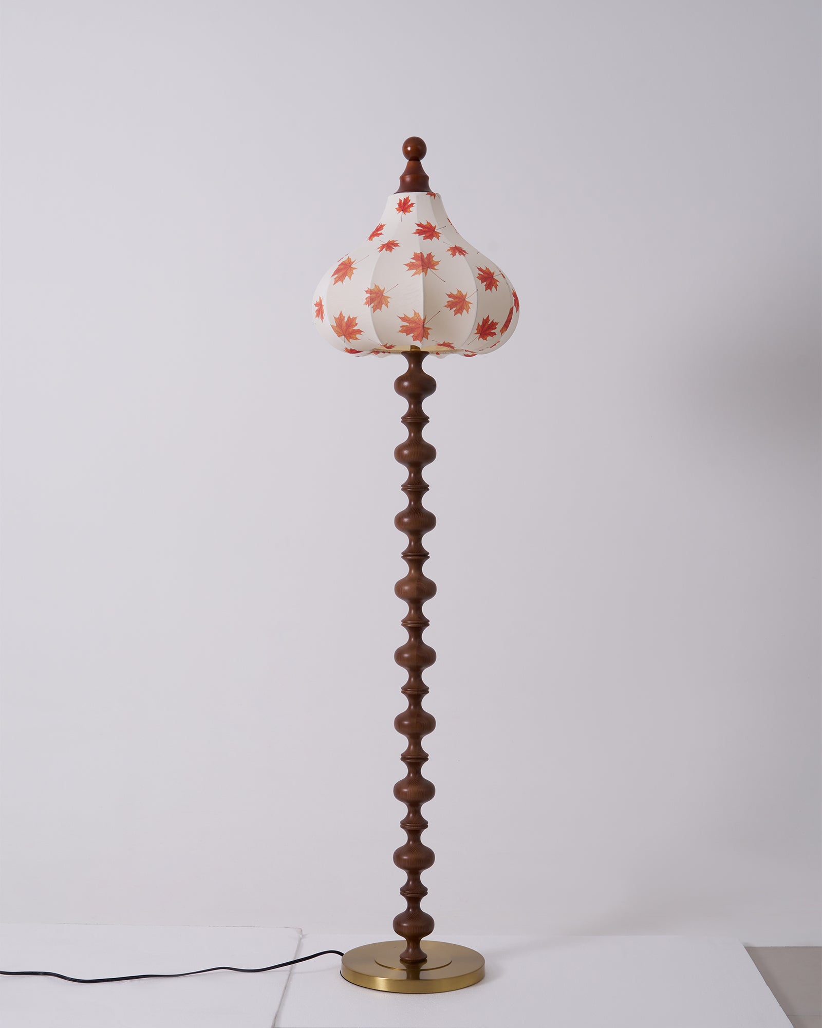 Qrathen Wood Fabric Retro Floor Lamp-Neutral Decor