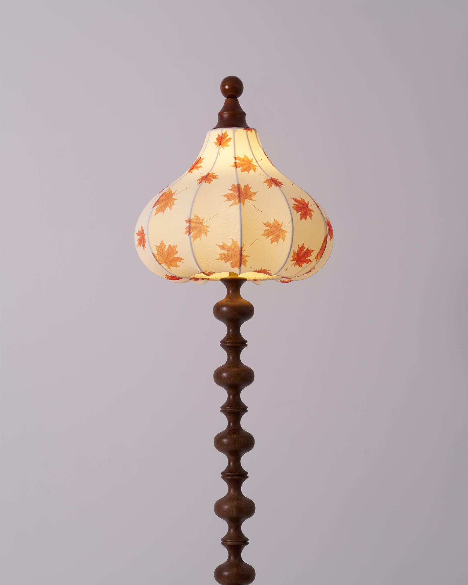 Qrathen Wood Fabric Retro Floor Lamp-Neutral Decor