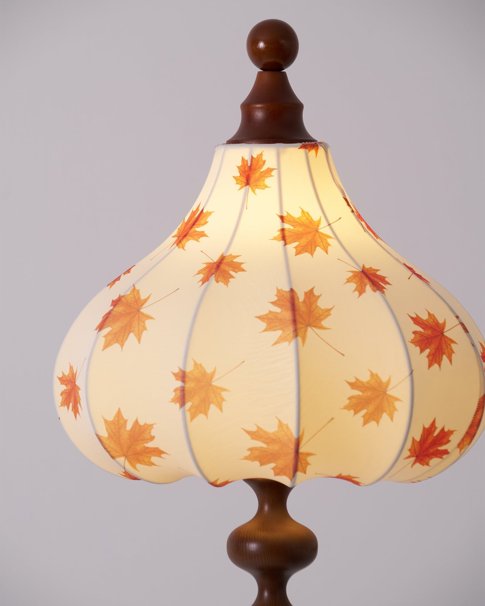 Qrathen Wood Fabric Retro Floor Lamp-Neutral Decor