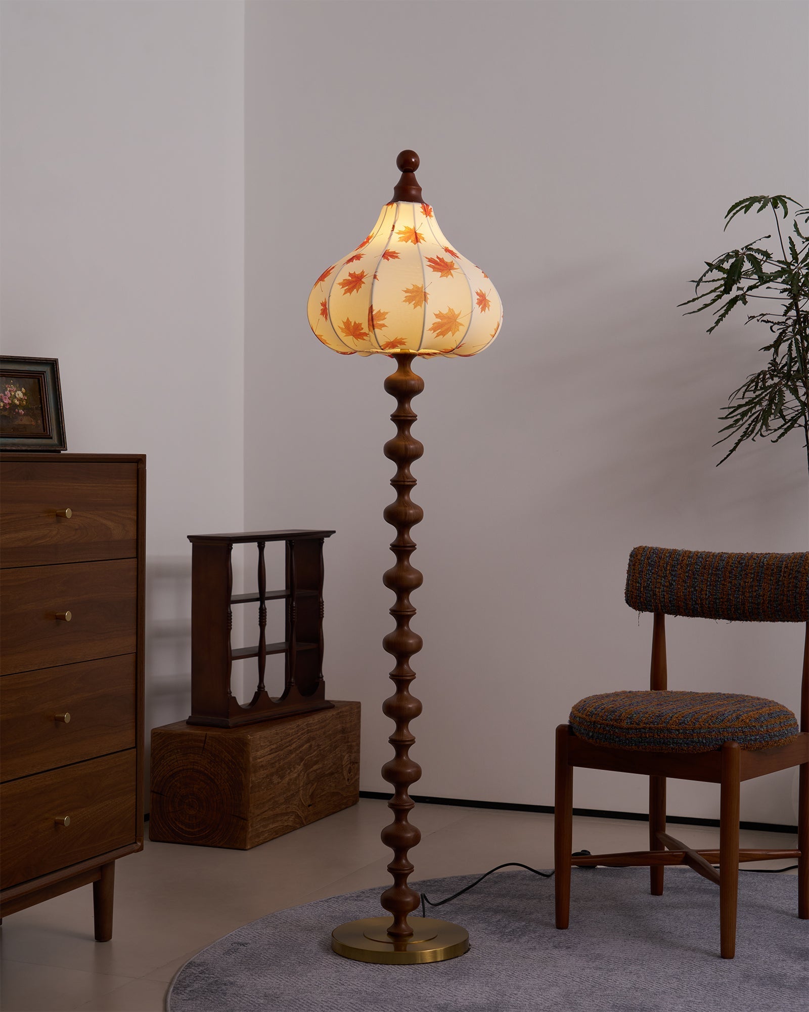 Qrathen Wood Fabric Retro Floor Lamp-Neutral Decor
