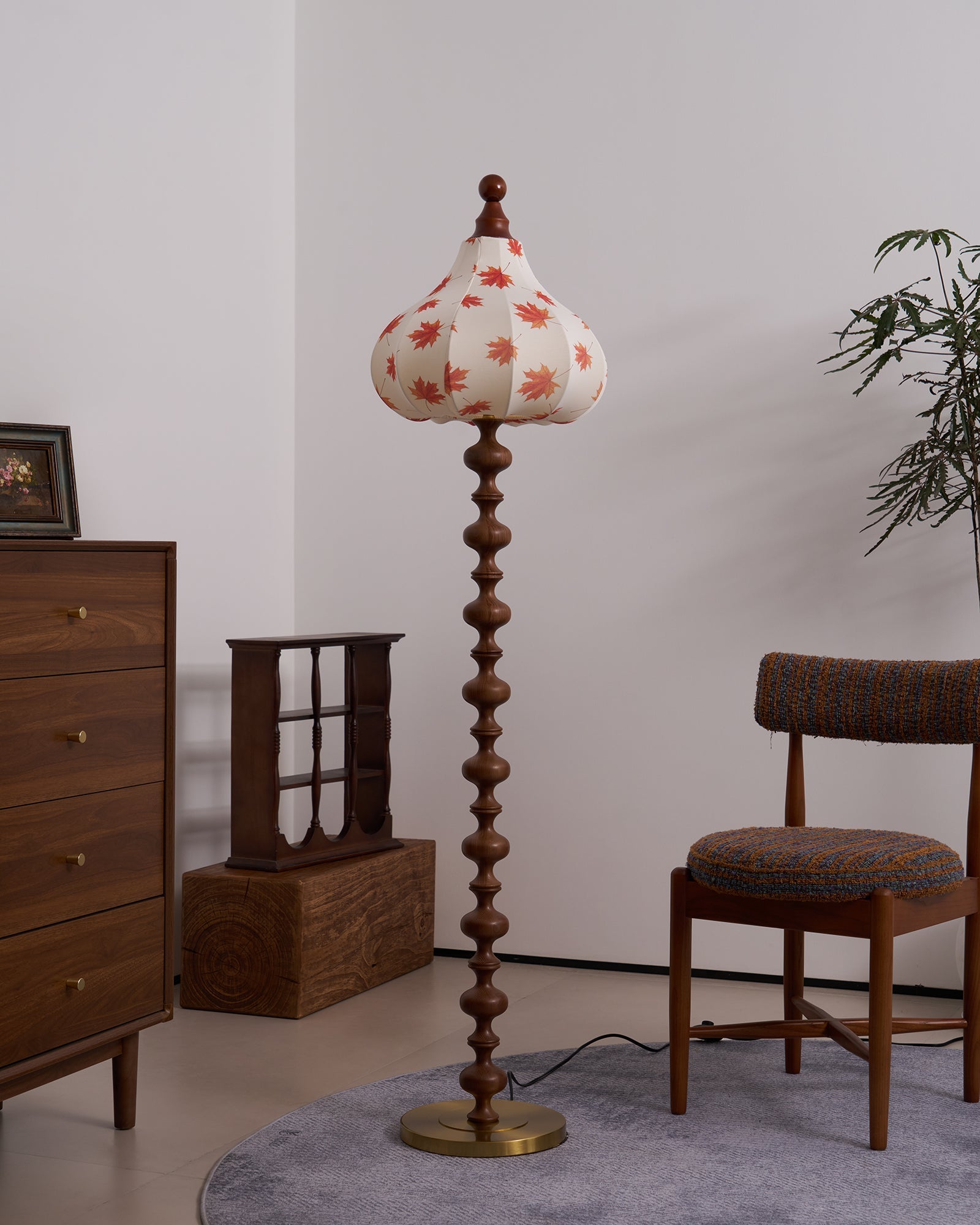 Qrathen Wood Fabric Retro Floor Lamp-Neutral Decor