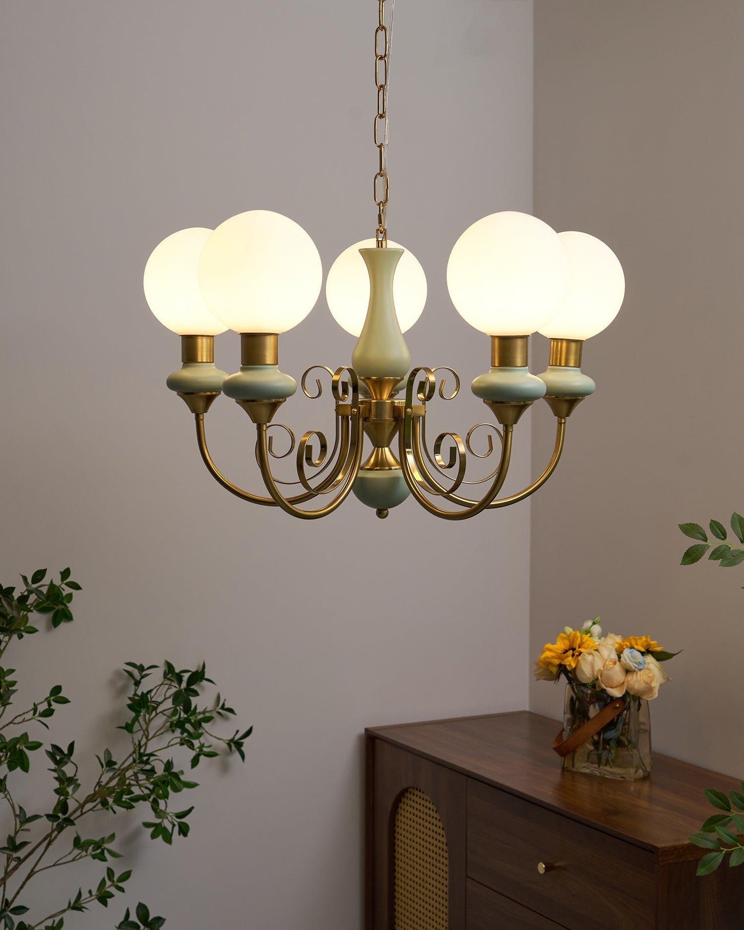 Lustra Chandelier Green Shades Gold Curved Arms-Neutral Decor