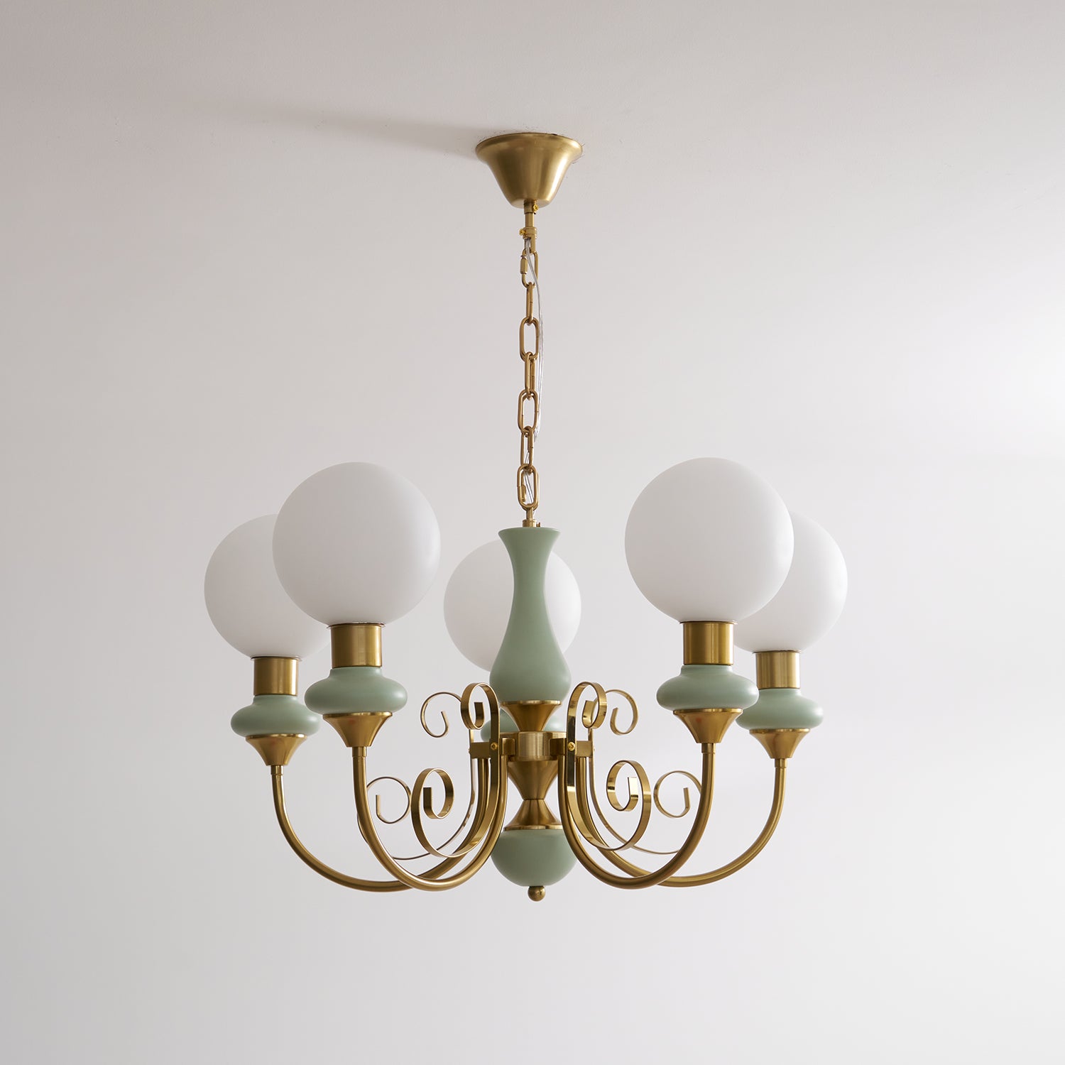 Lustra Chandelier Green Shades Gold Curved Arms-Neutral Decor