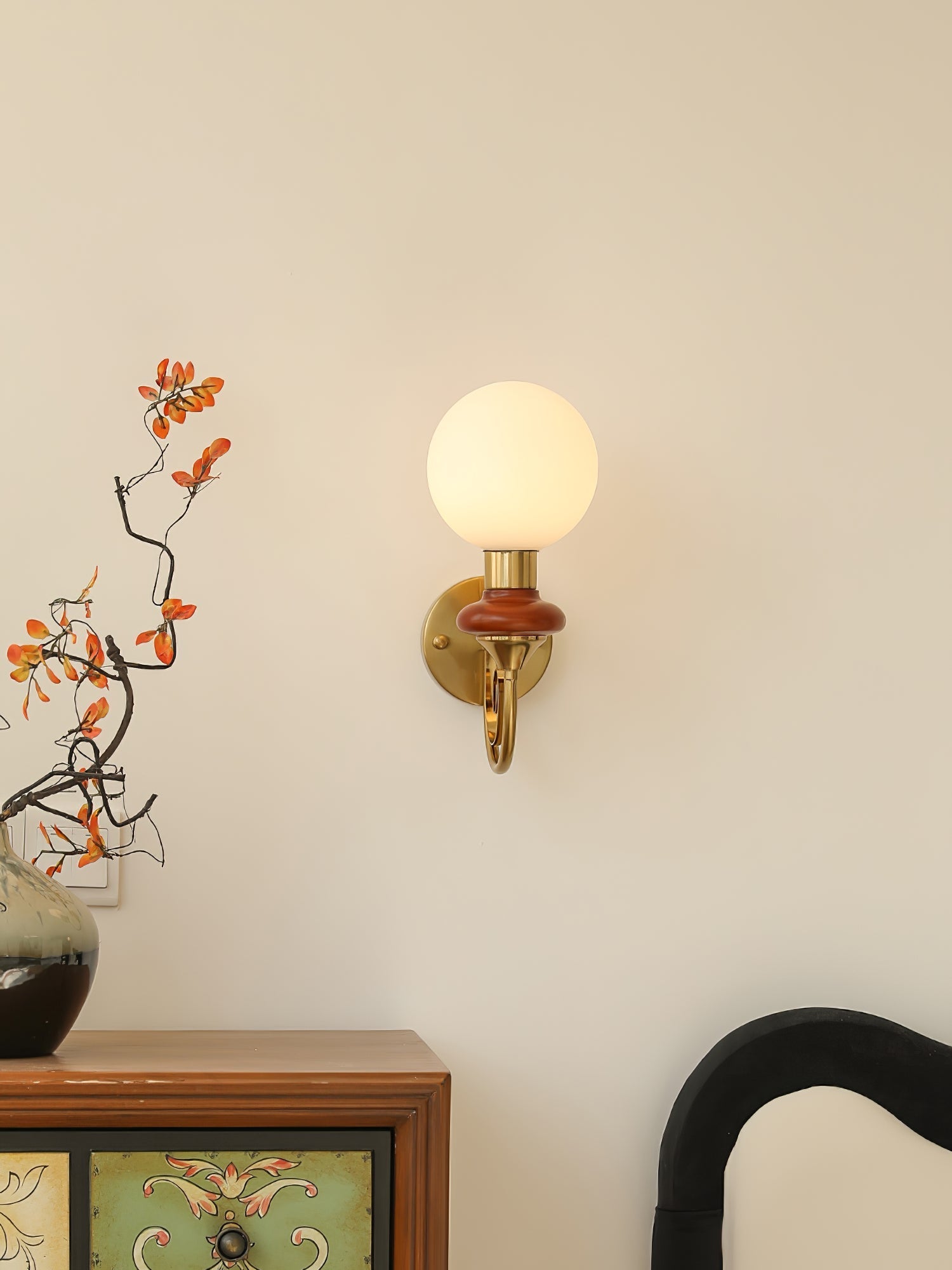 Whirl Chic Plug-in Wall Lamp-Neutral Decor