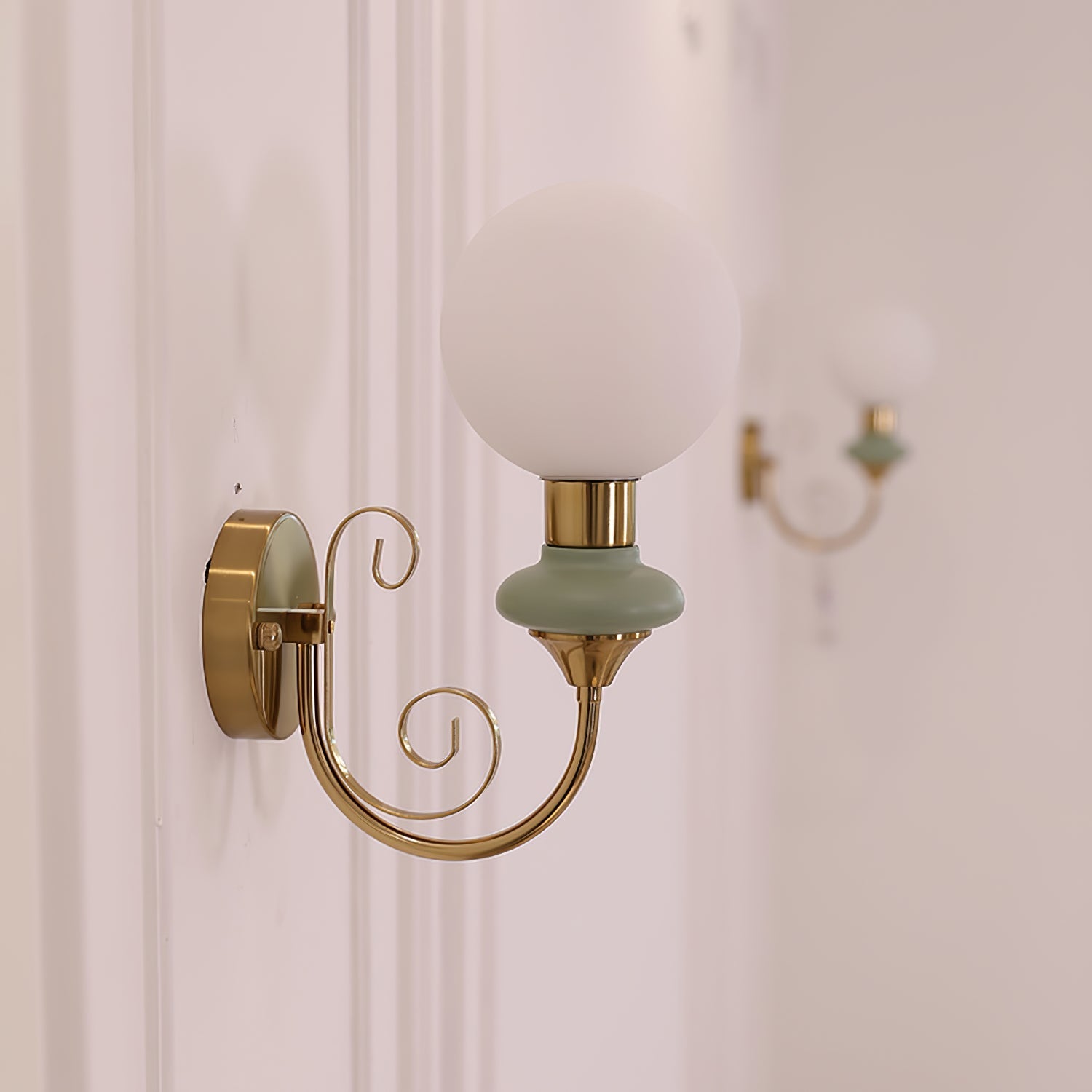 Whirl Chic Plug-in Wall Lamp-Neutral Decor