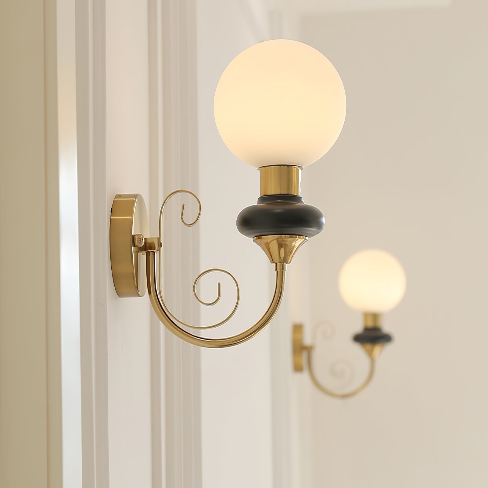 Whirl Chic Plug-in Wall Lamp-Neutral Decor