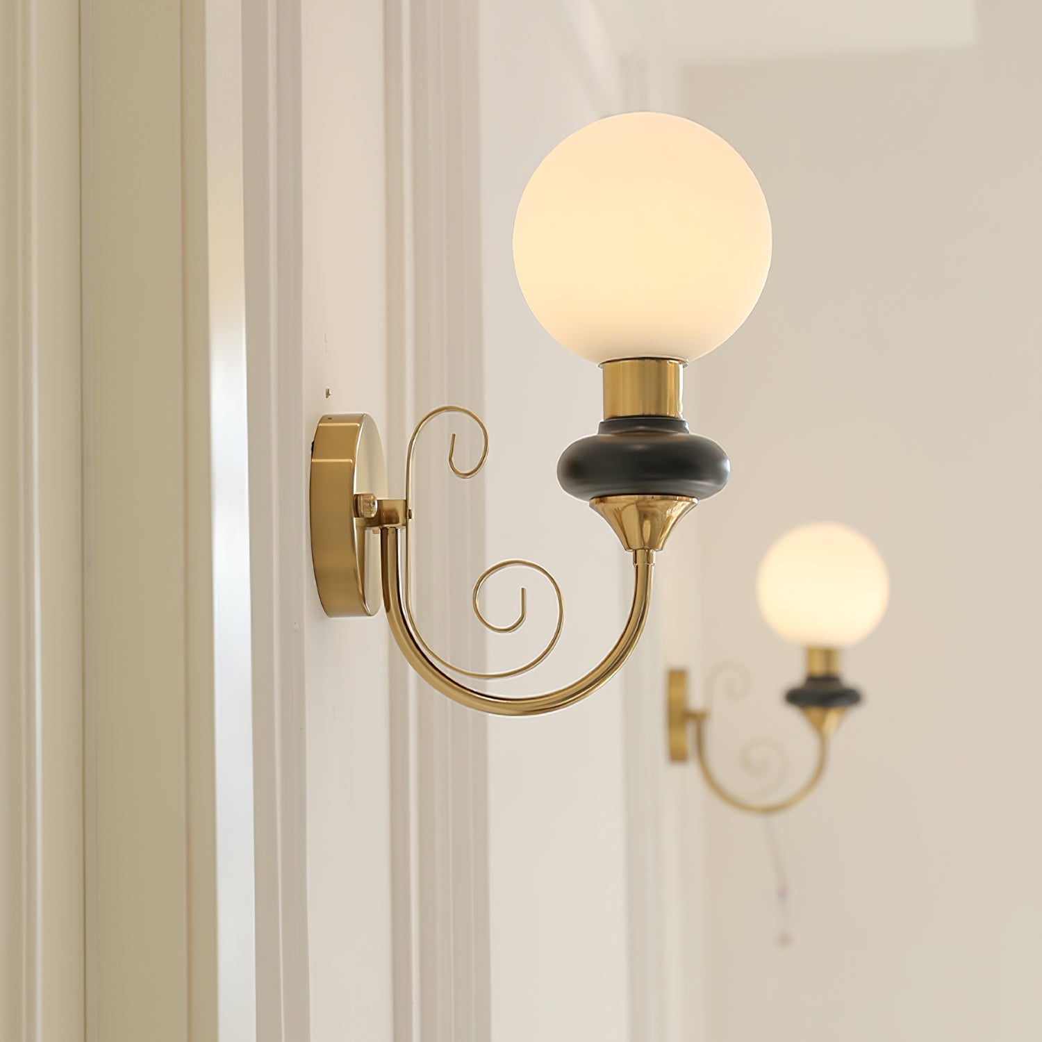 Whirl Chic Plug-in Wall Lamp-Neutral Decor