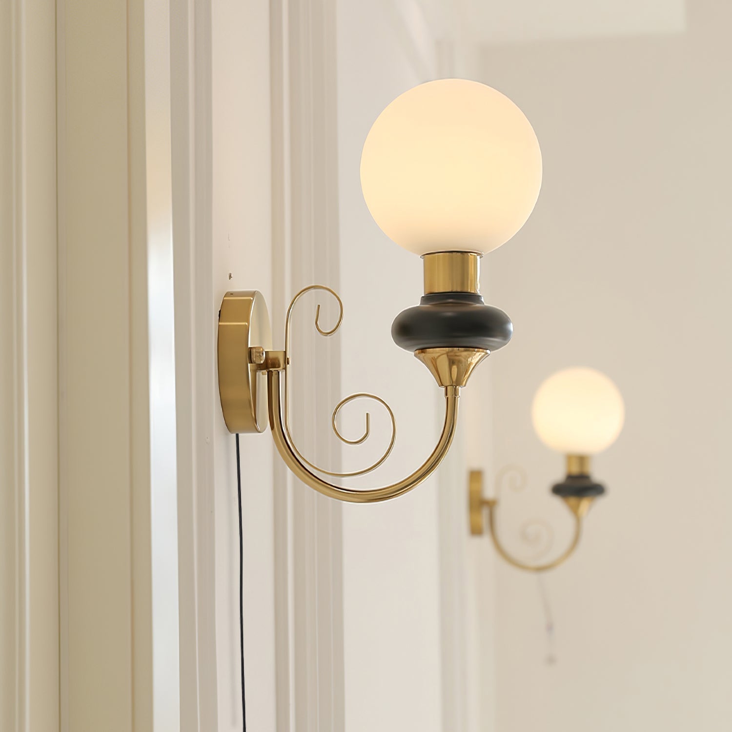 Whirl Chic Plug-in Wall Lamp-Neutral Decor