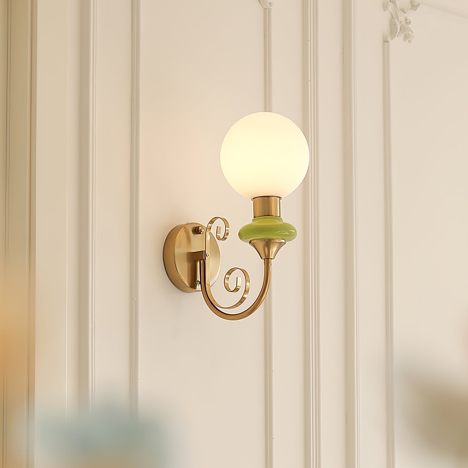 Whirl Chic Plug-in Wall Lamp-Neutral Decor