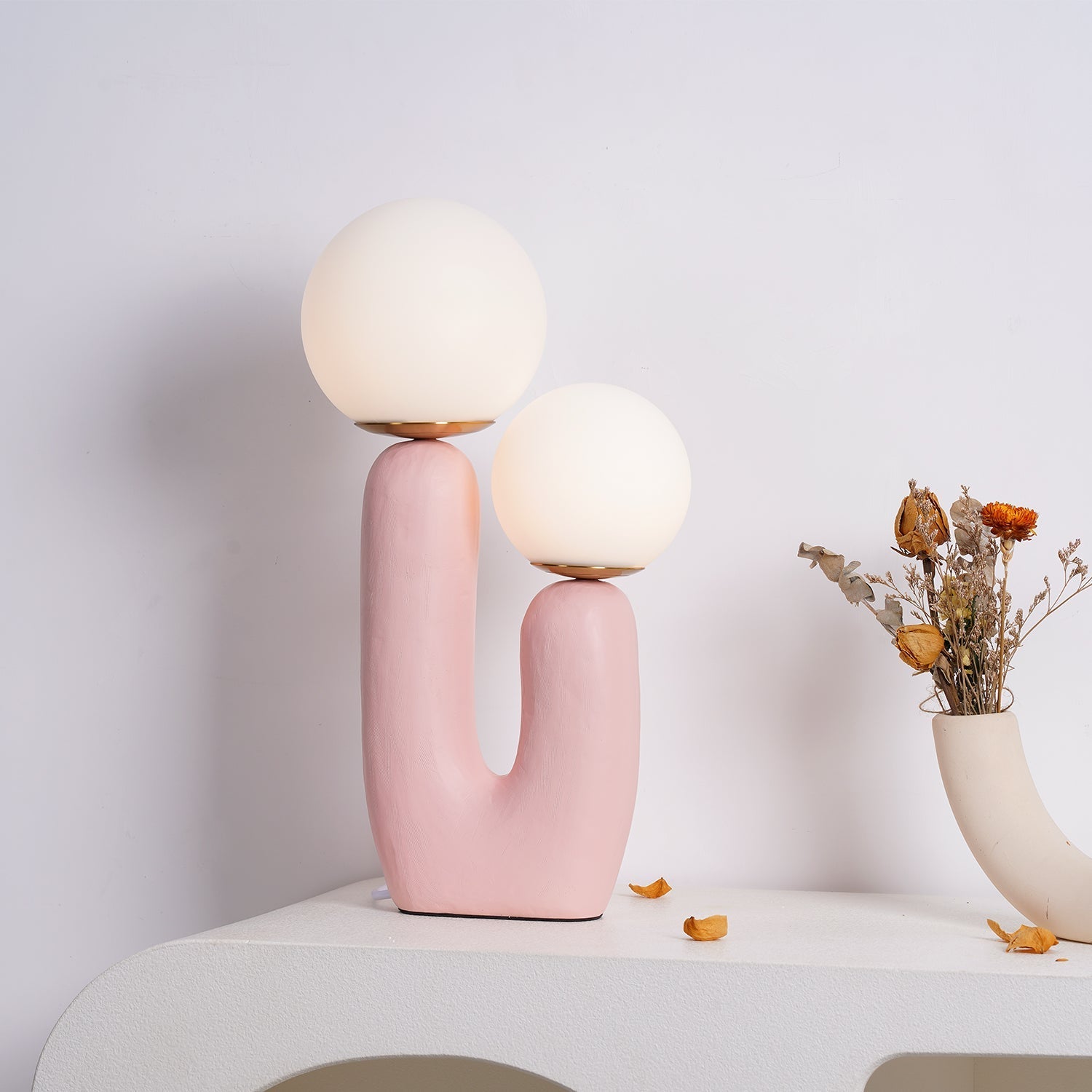Elyrain Resin Artistic Table Lamp-Neutral Decor