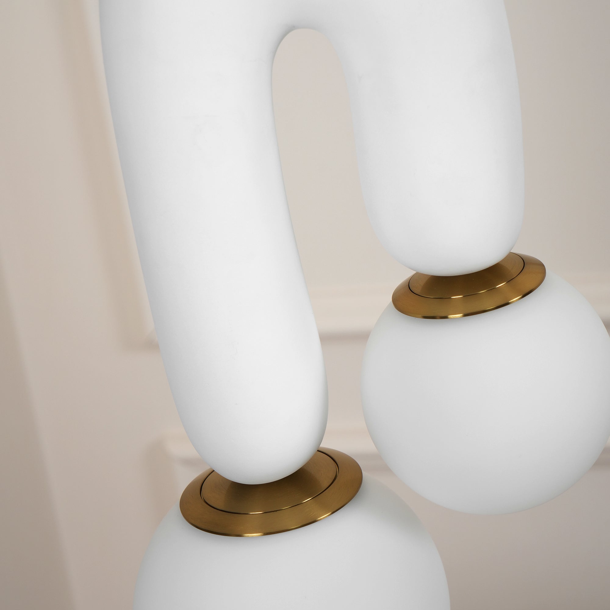 Zenithra Resin Scandinavian Pendant Light-Neutral Decor