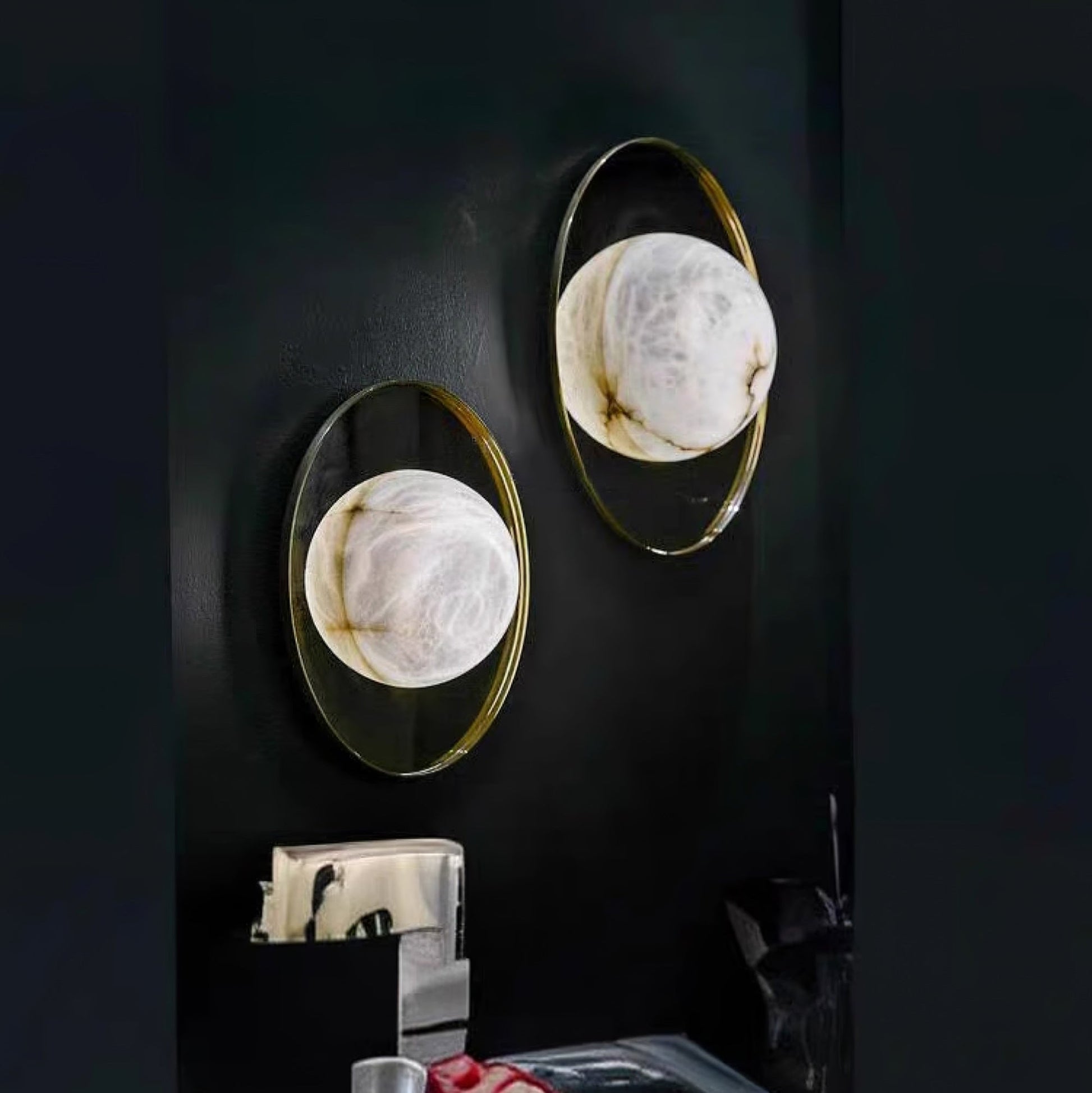 Lyra Modern Alabaster Wall Light-Neutral Decor