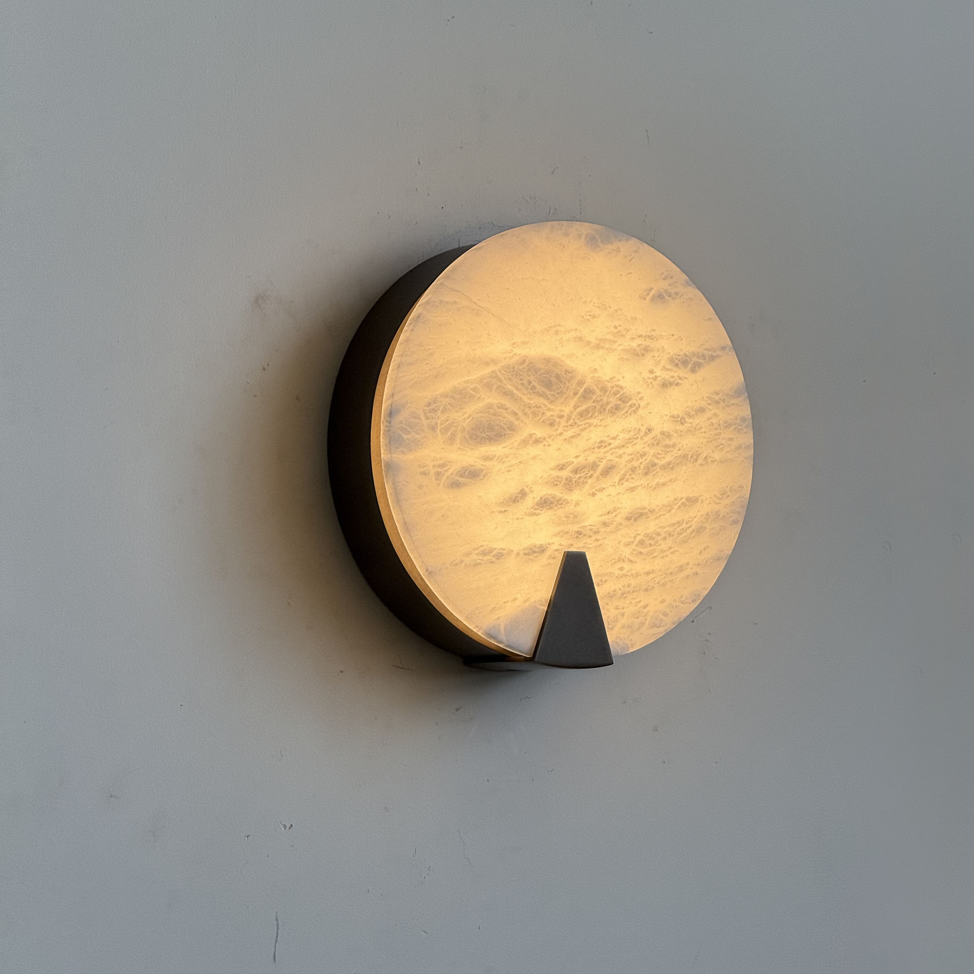 The small 15cm size variant of the Ophelia Alabaster Sconce.
