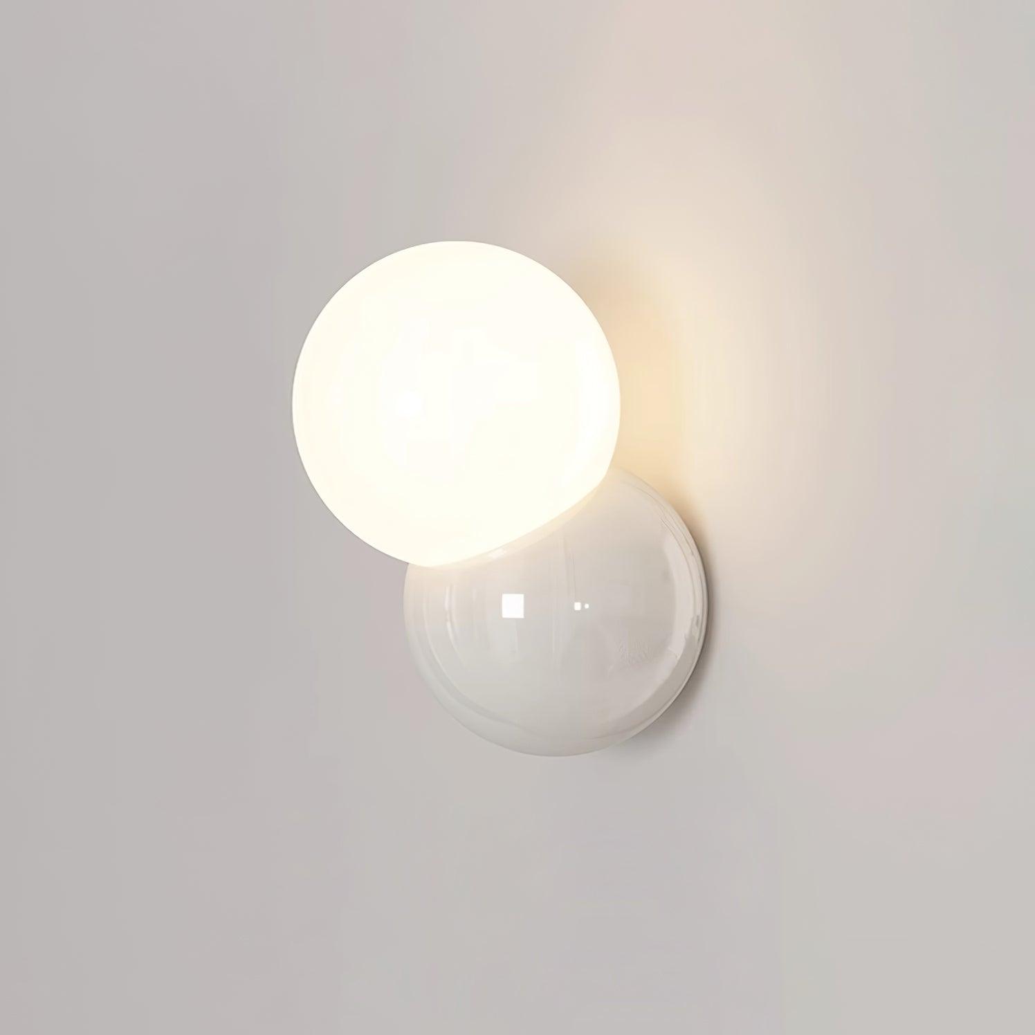 Nora  Wall Lamp