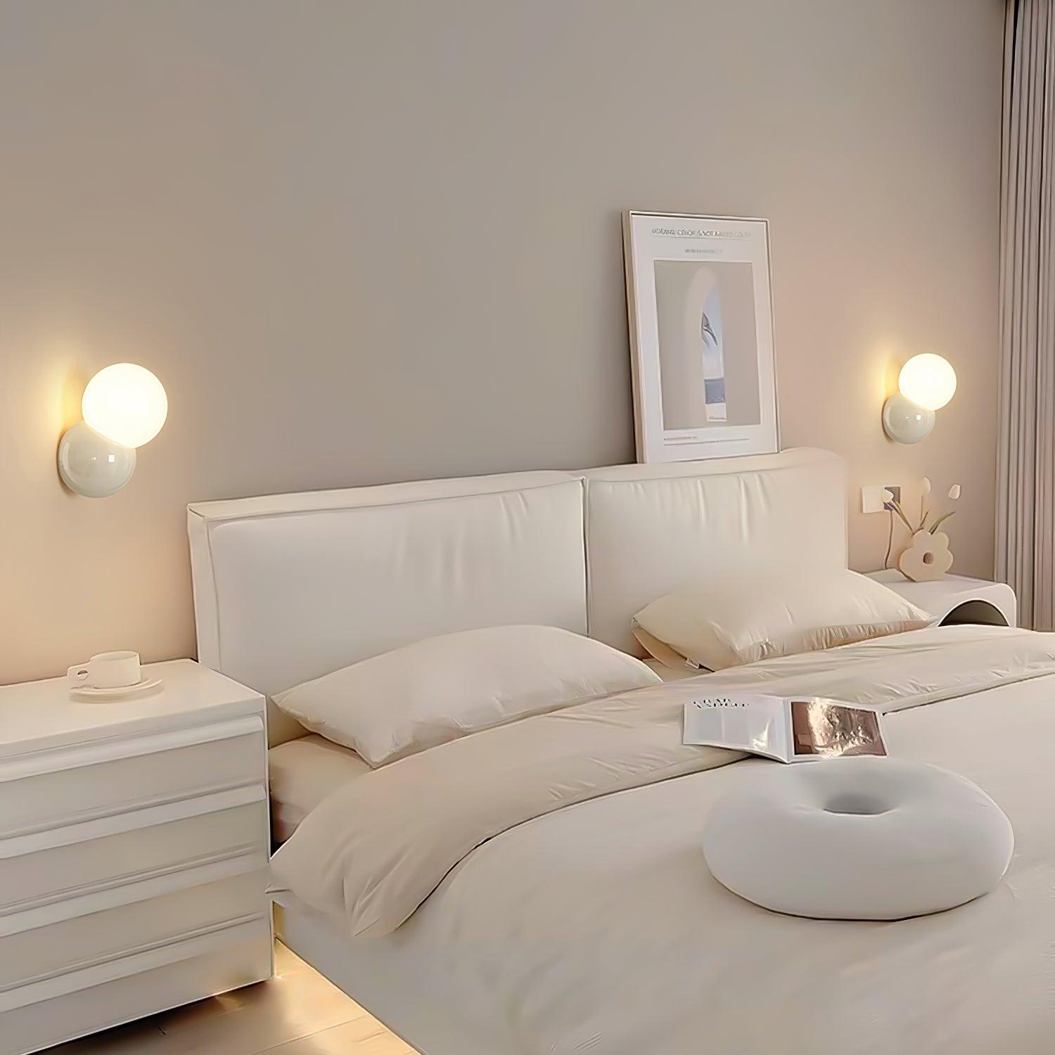 Nora  Wall Lamp