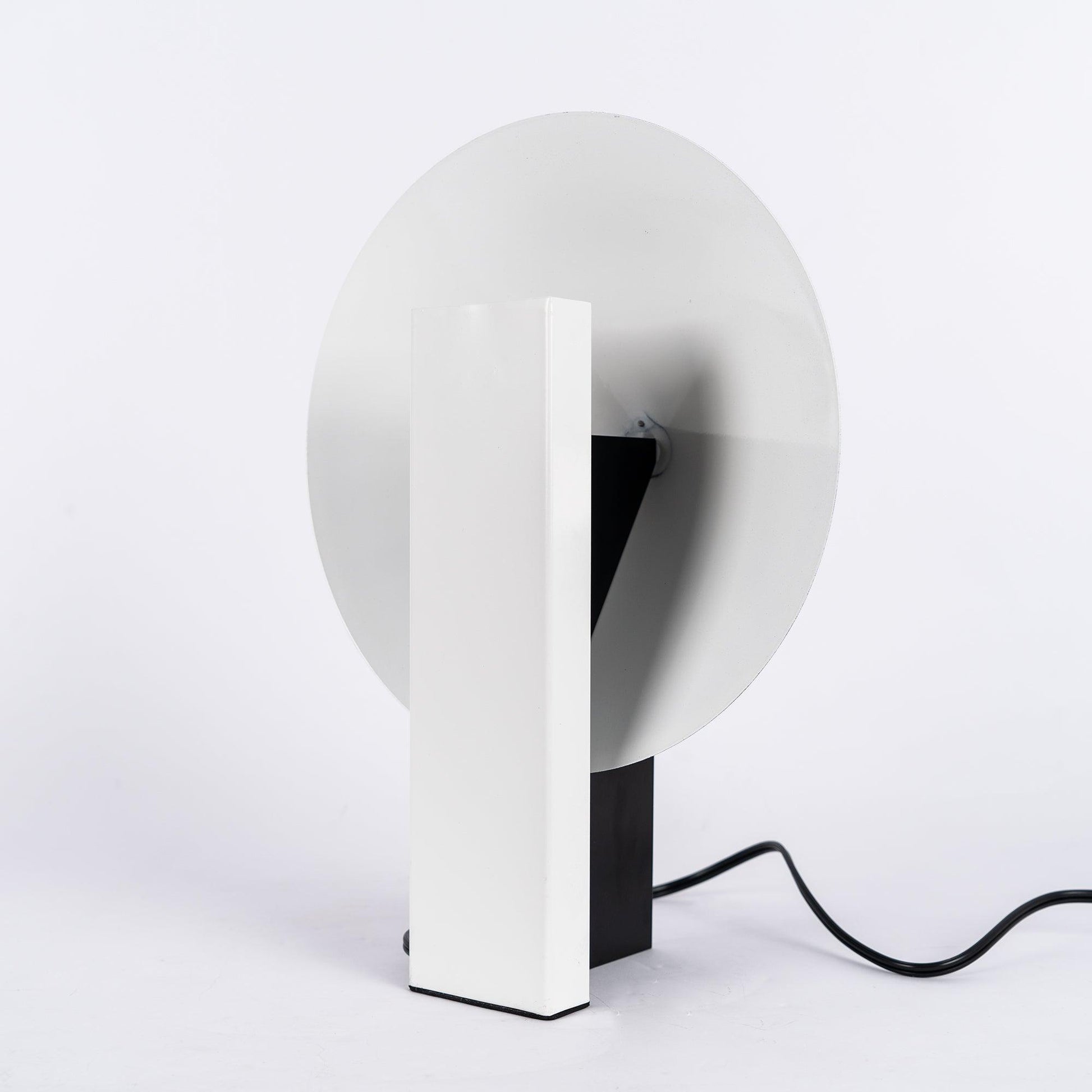 Cis Minimalist Table Lamp-Neutral Decor