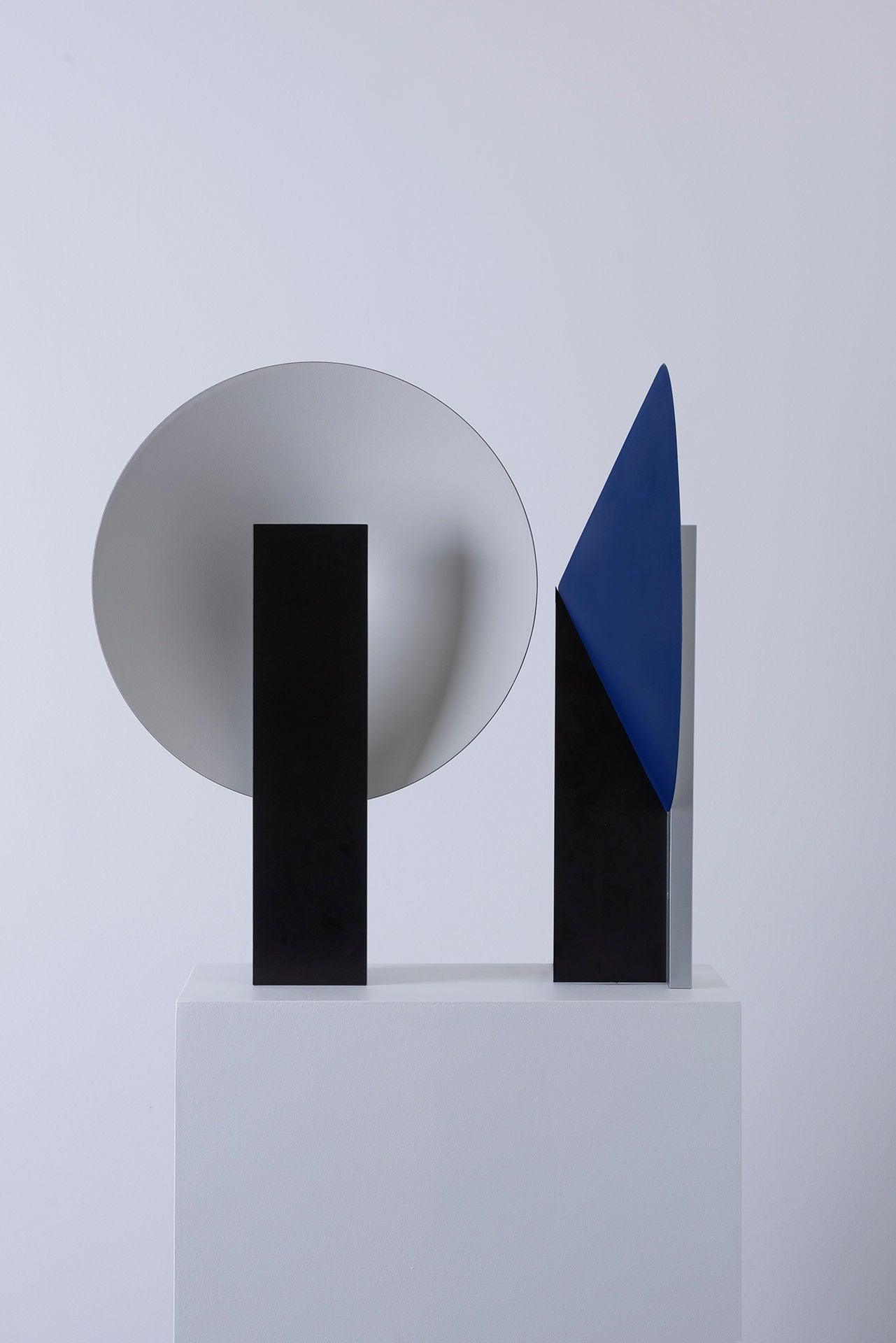 Cis Minimalist Table Lamp-Neutral Decor