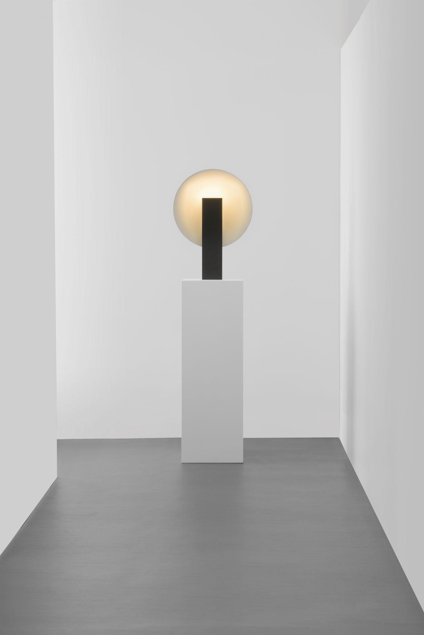 Cis Minimalist Table Lamp-Neutral Decor
