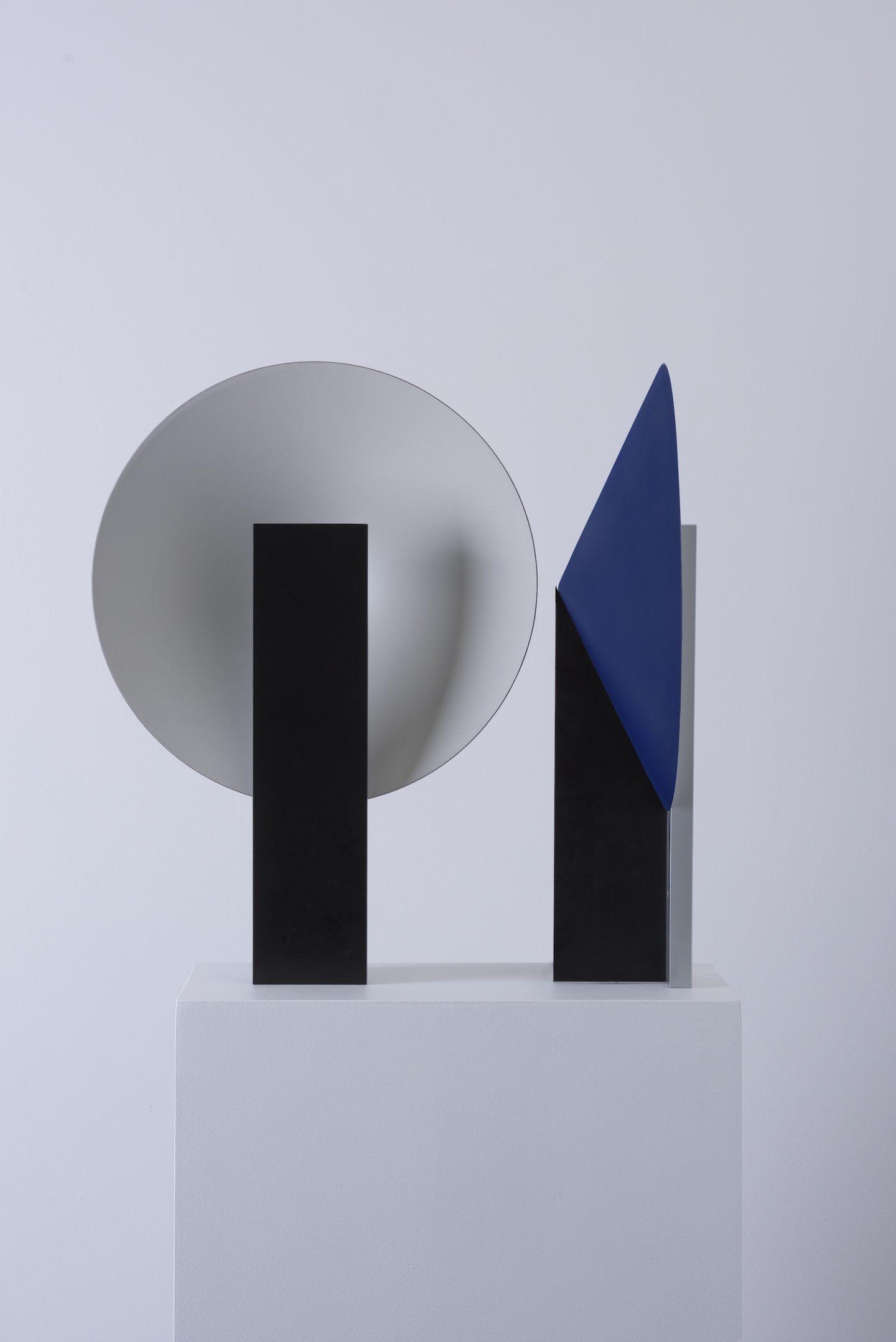 Cis Minimalist Table Lamp-Neutral Decor