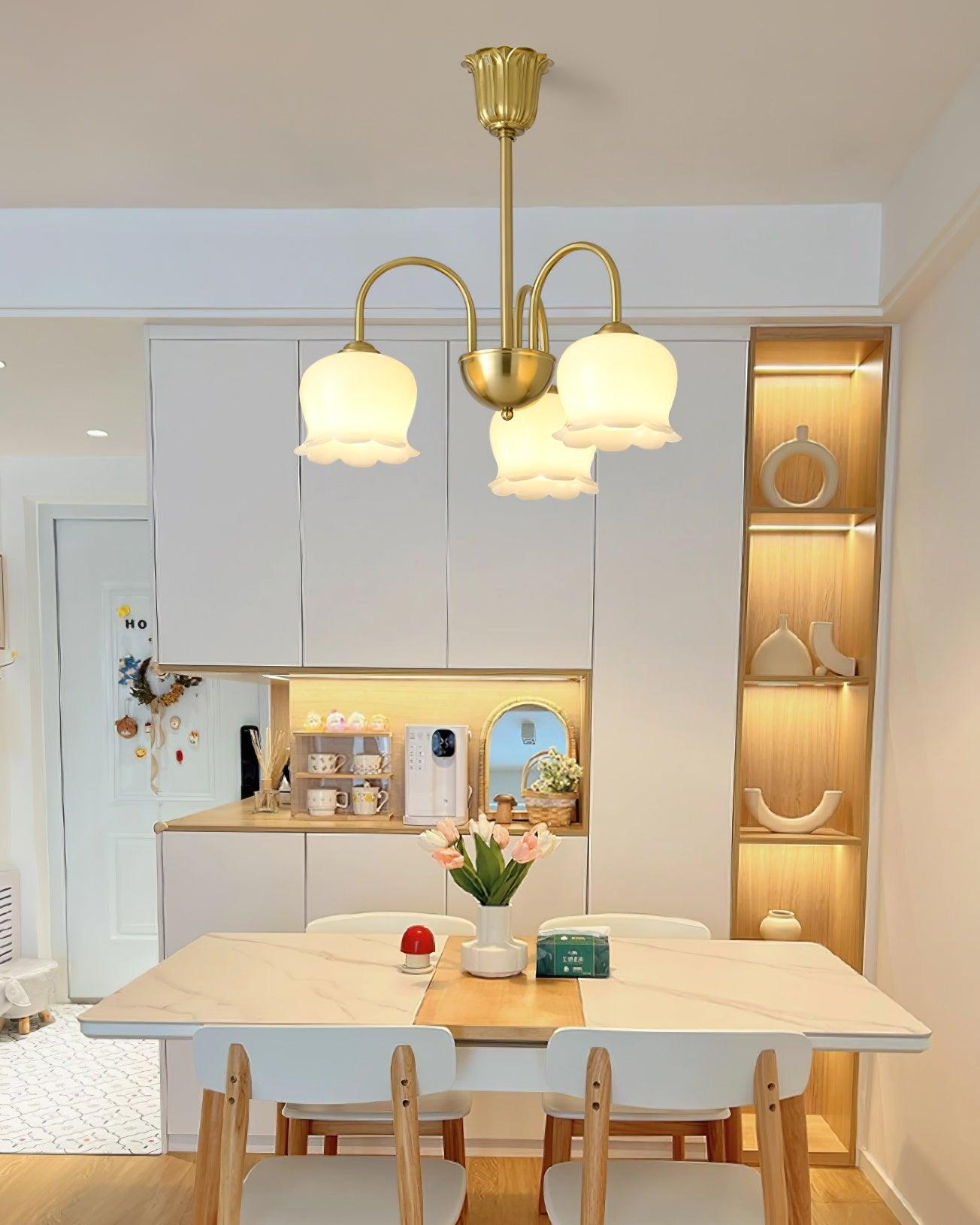 Lustra Chandelier Brass Elegant Curved Arm-Neutral Decor