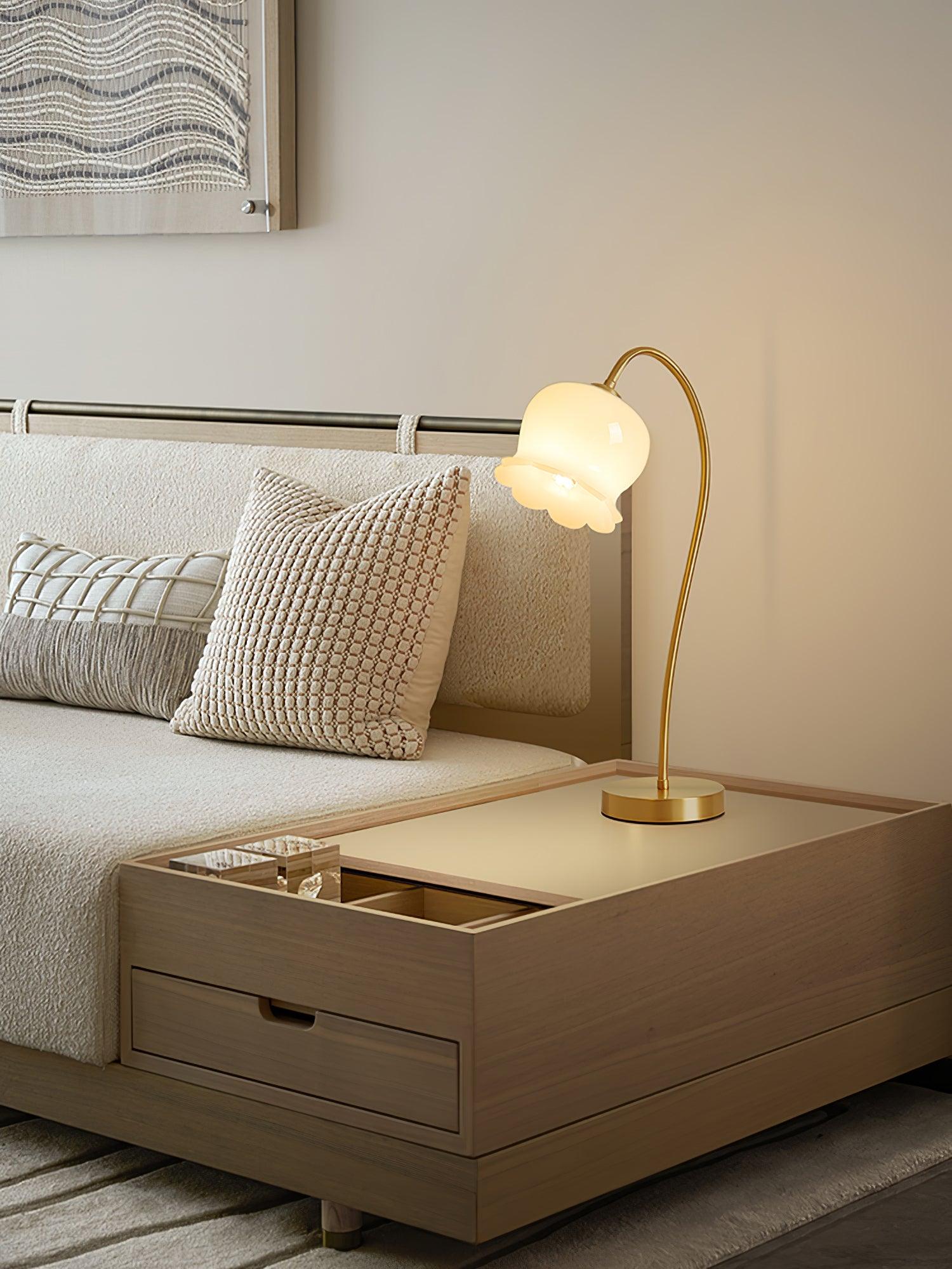 Calvor Brass Vintage Table Lamp-Neutral Decor