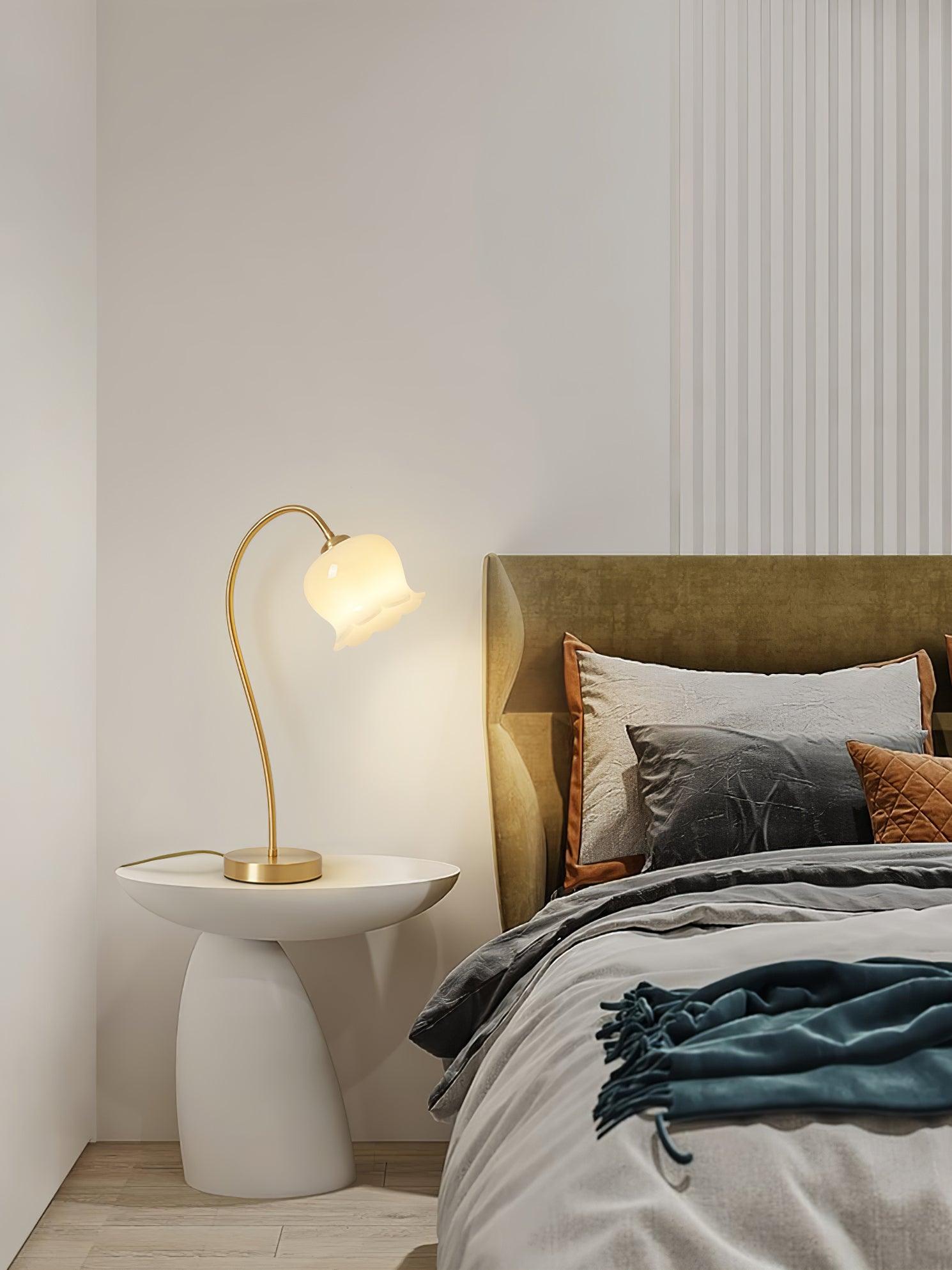 Calvor Brass Vintage Table Lamp-Neutral Decor