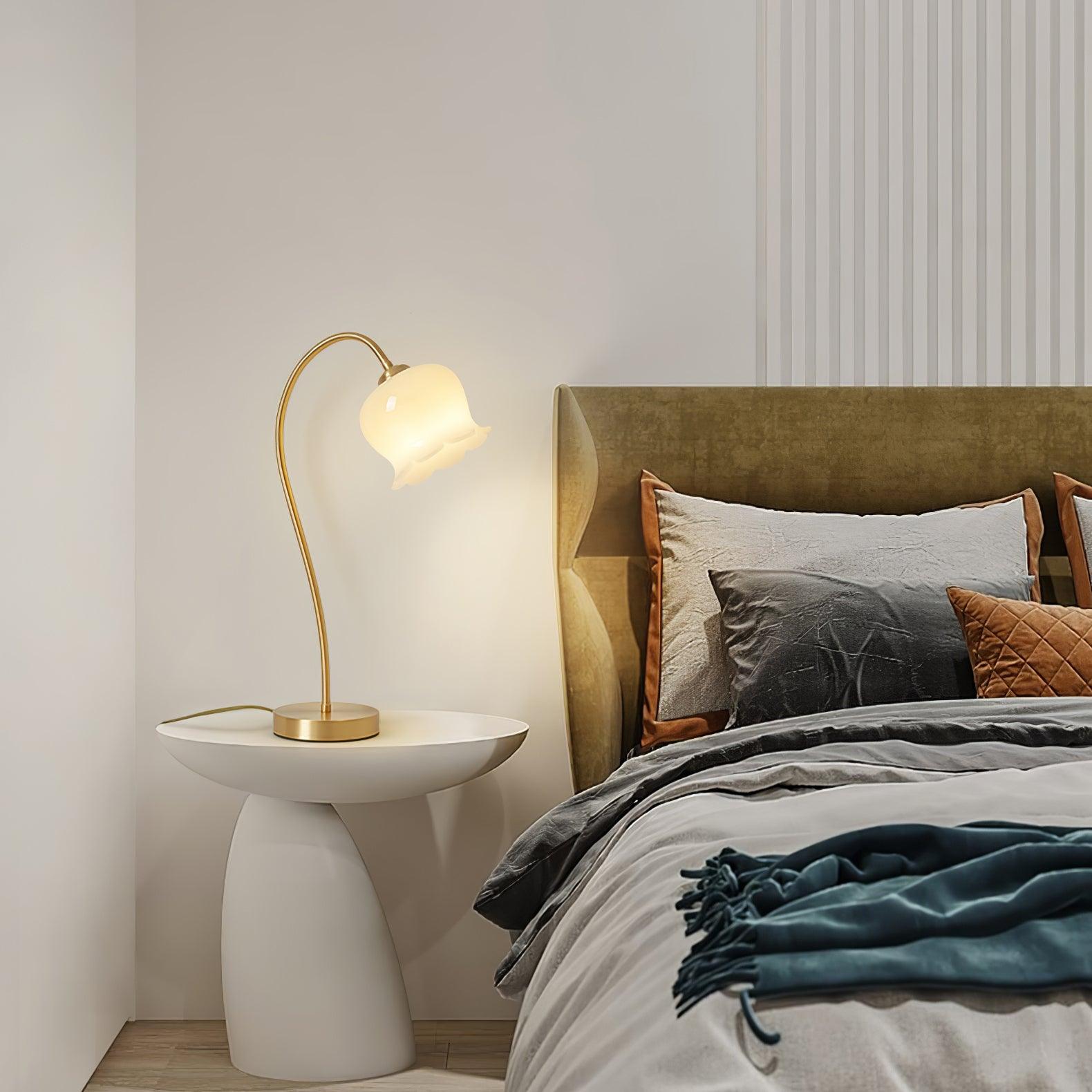 Calvor Brass Vintage Table Lamp-Neutral Decor